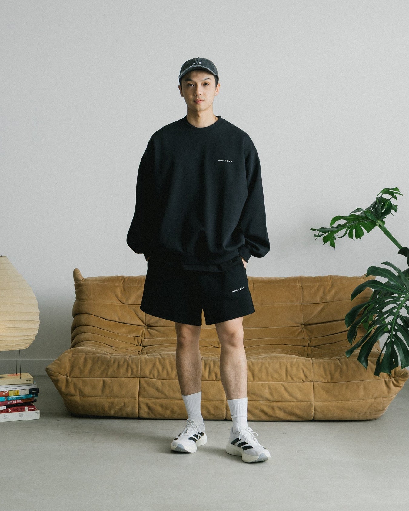 GROCERY BASIC CREWNECK SWEATER/ BLACK - GROGROCERY