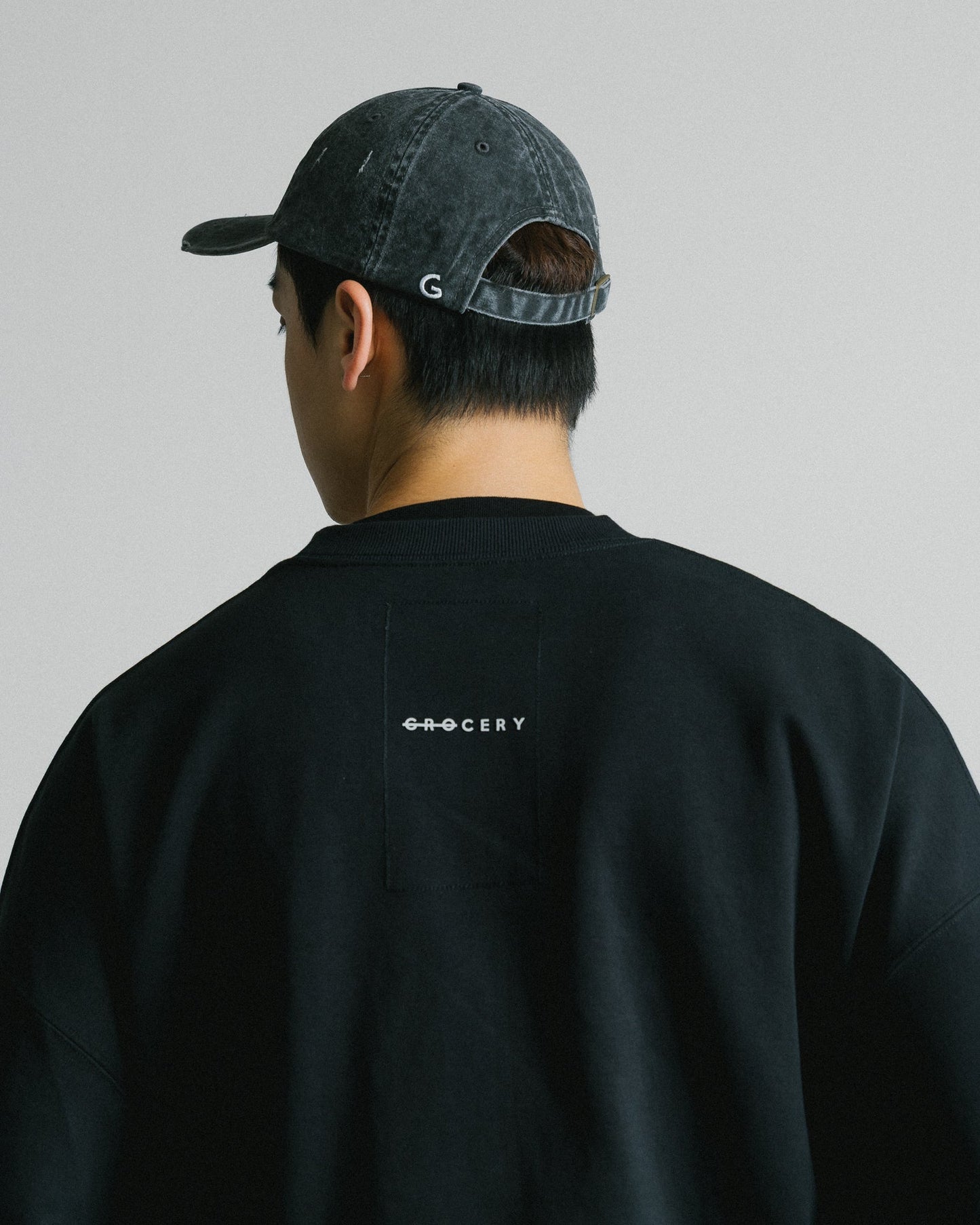 GROCERY BASIC CREWNECK SWEATER/ BLACK - GROGROCERY