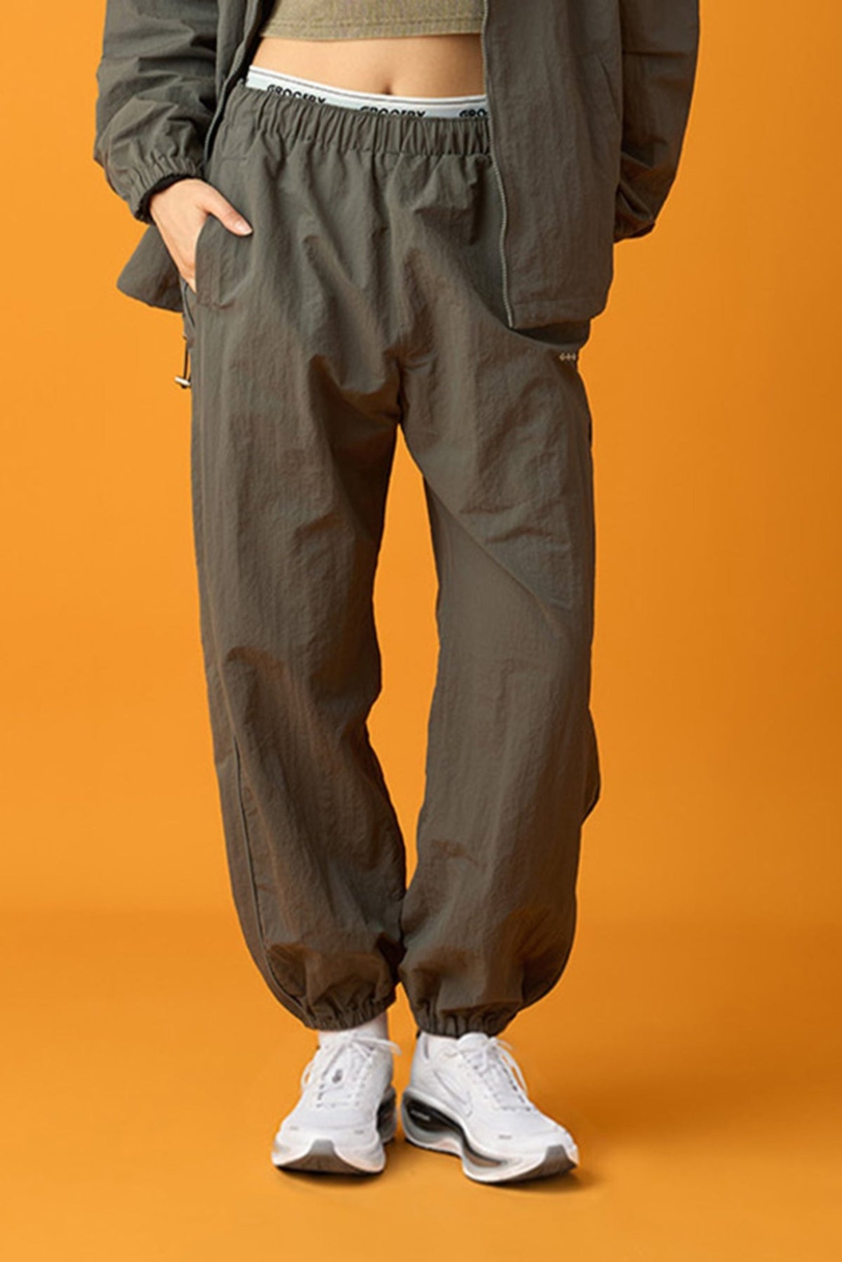 GROCERY BASIC TRACK PANTS/ CHARCOAL - GROGROCERY