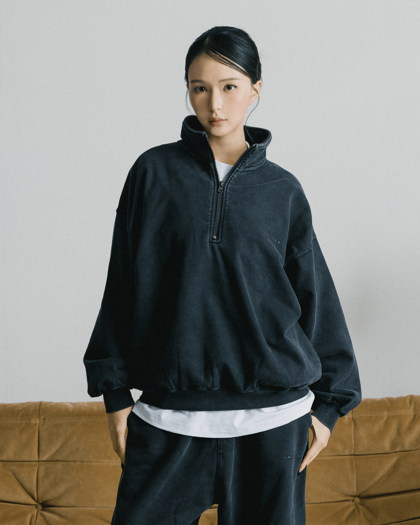 GROCERY BASIC WASHED HALF ZIP SWEATER/ BLACK - GROGROCERY