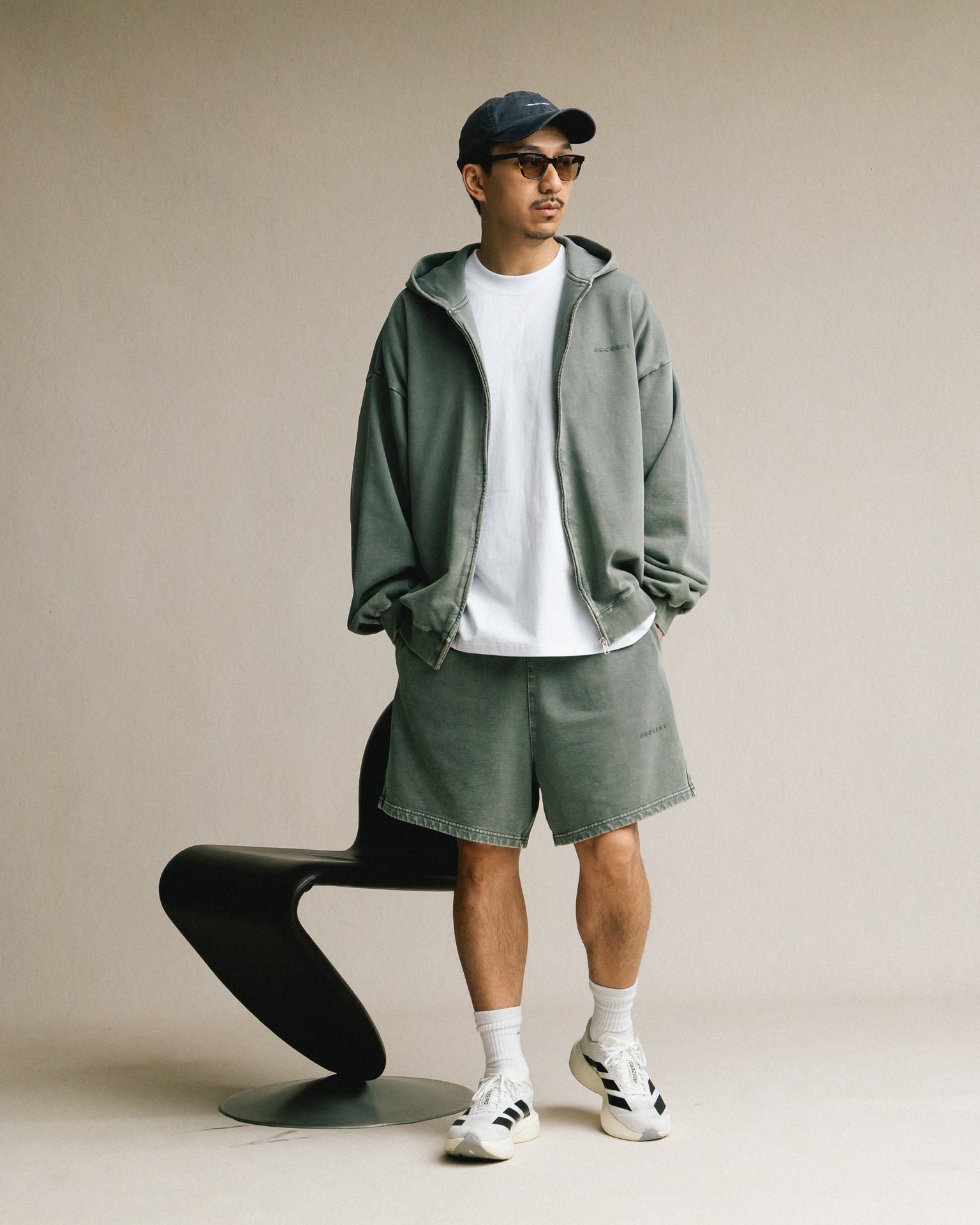 GROCERY BASIC WASHED SWEAT SHORTS/ HUNTER GREEN - GROGROCERY