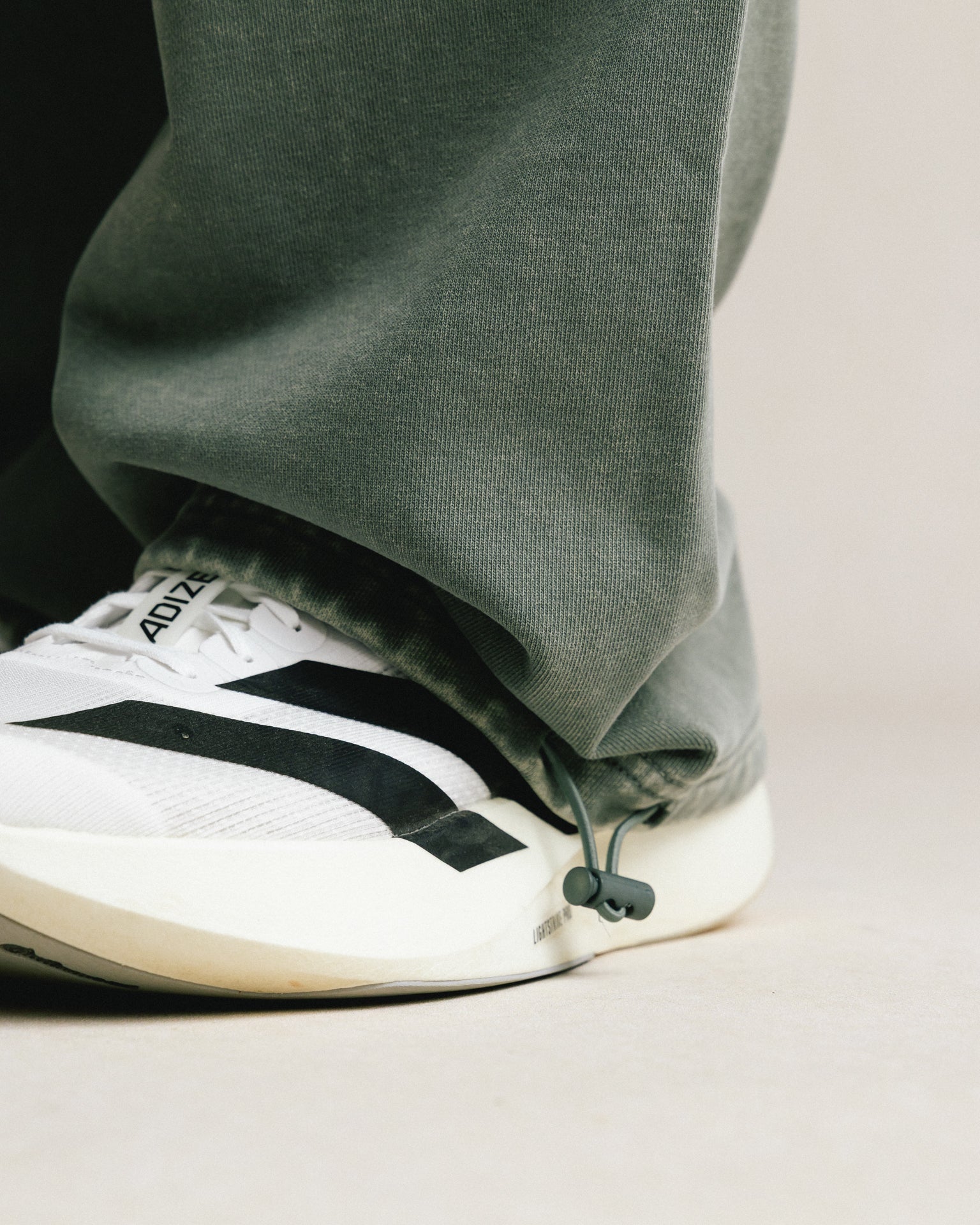 GROCERY BASIC WASHED SWEATPANTS/ HUNTER GREEN - GROGROCERY