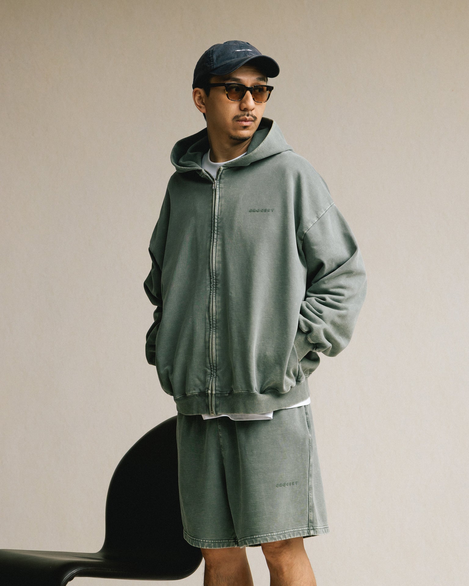 GROCERY BASIC WASHED ZIP UP HOODIE/ HUNTER GREEN - GROGROCERY