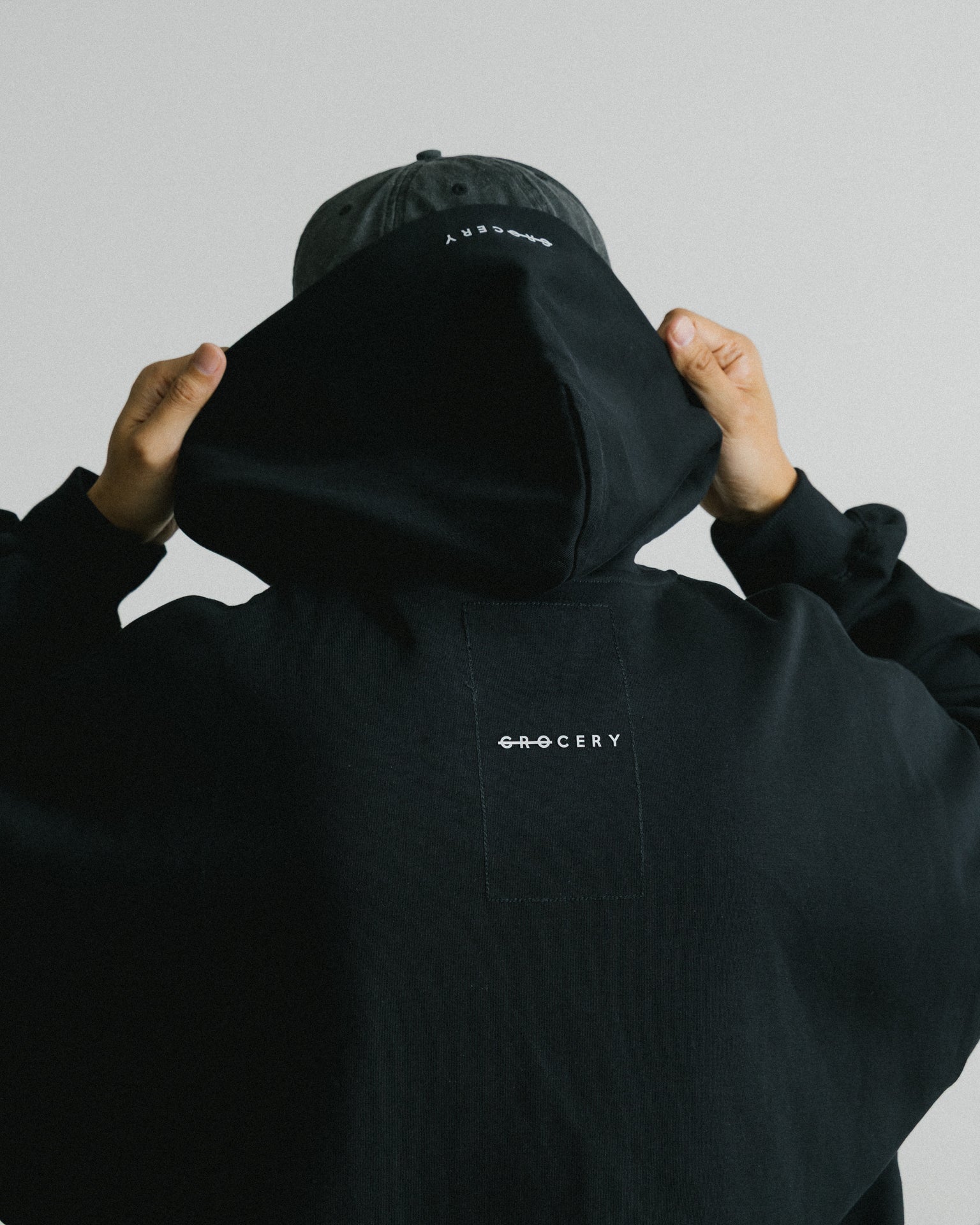 GROCERY BASIC ZIP UP HOODIE/ BLACK - GROGROCERY
