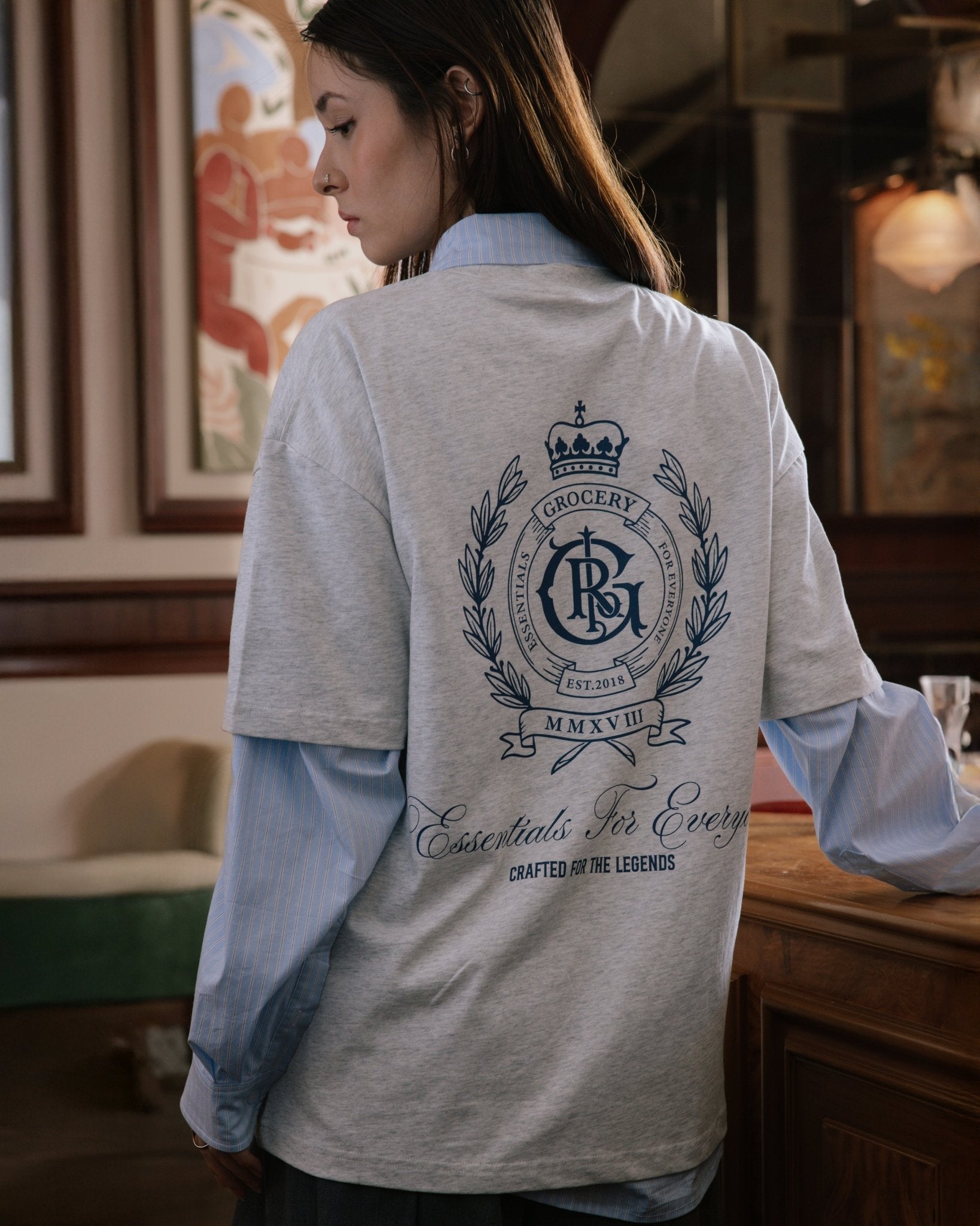 GROCERY COLLEGE EMBLEM GRAPHIC TEE/ HEATHER GREY - GROGROCERY