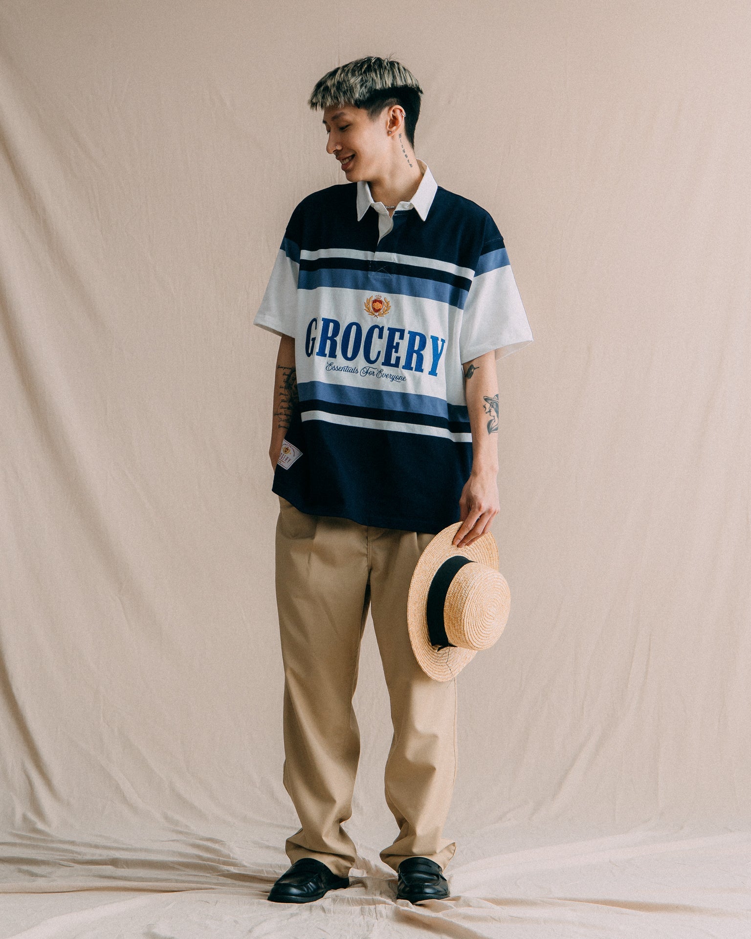 GROCERY COLLEGE LOGO STRIPE POLO SHIRT/ CREAM & NAVY - GROGROCERY
