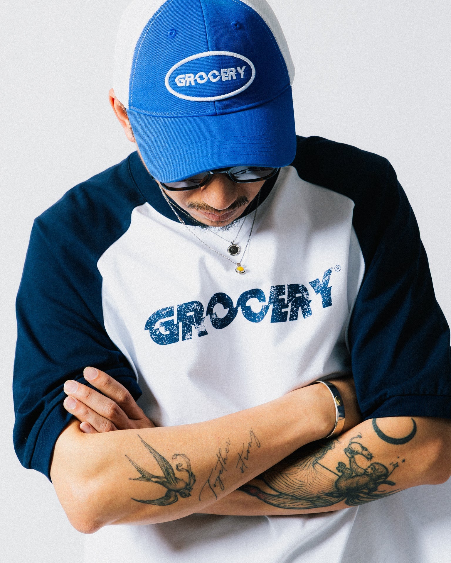 GROCERY CONTRAST RAGLAN LOGO TEE/ WHITE - GROGROCERY