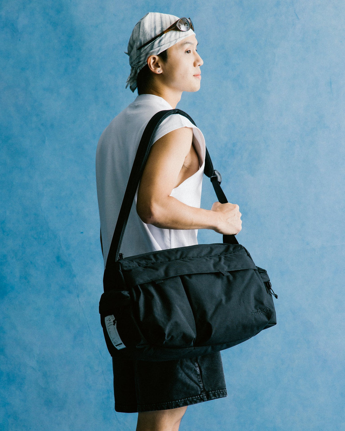 GROCERY CORDURA MULTI POCKET MESSENGER BAG/ BLACK - GROGROCERY