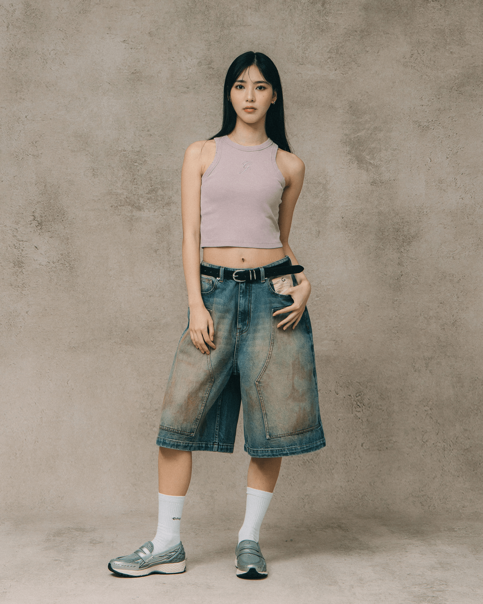 GROCERY DIRTY WASHED DENIM BAGGY JORTS/ DARK WASH - GROGROCERY