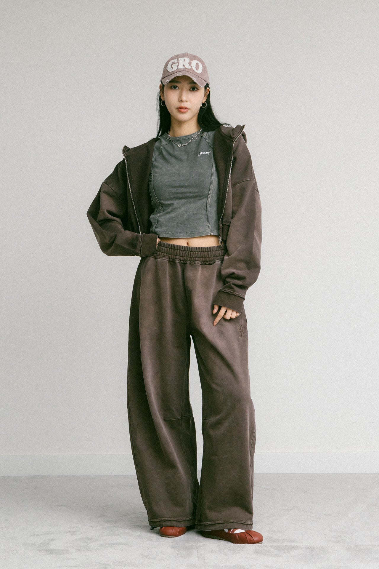 GROCERY FADE WASHED CROPPED ZIP UP HOODIE/ WASHED BROWN - GROGROCERY
