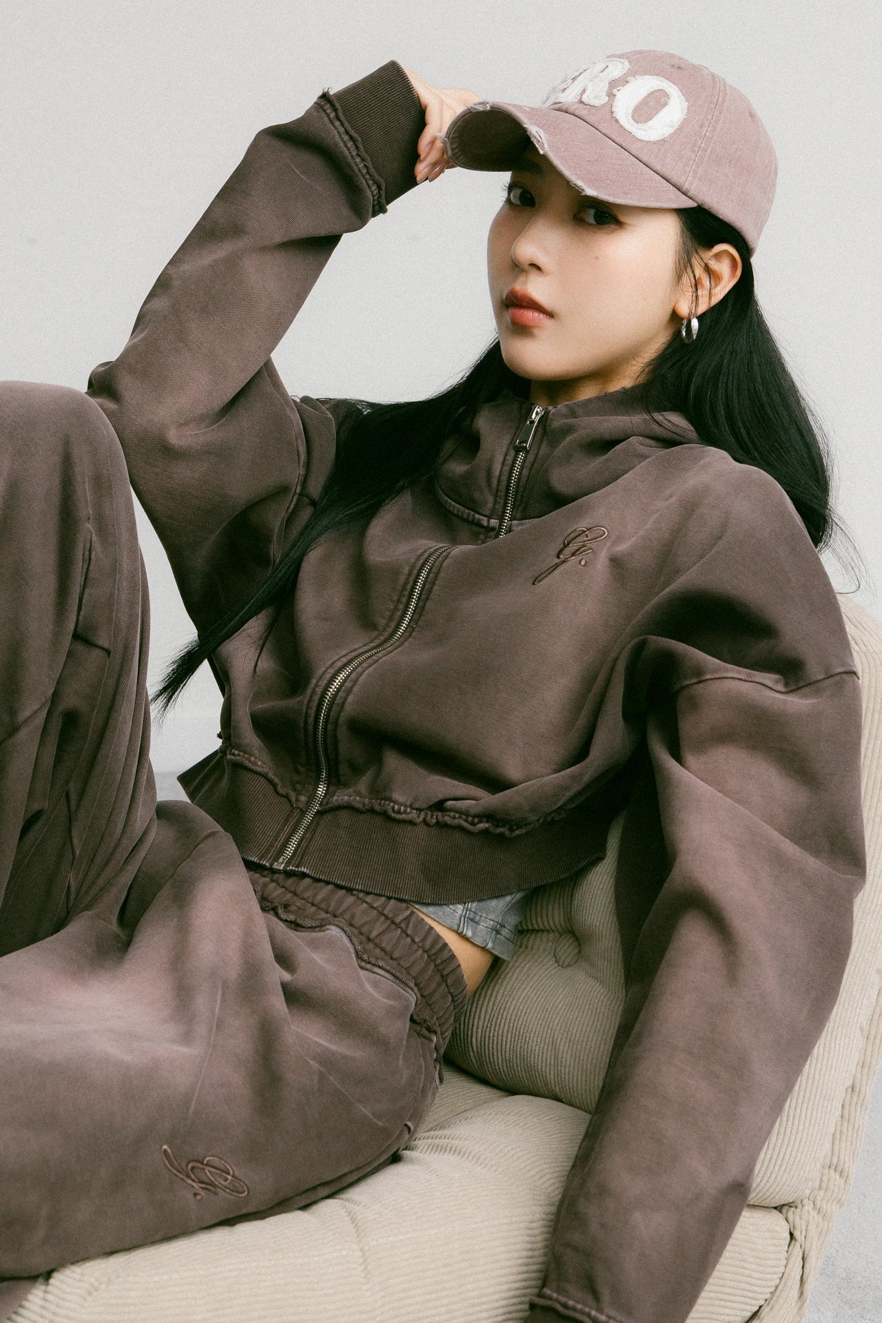 GROCERY FADE WASHED CROPPED ZIP UP HOODIE/ WASHED BROWN - GROGROCERY