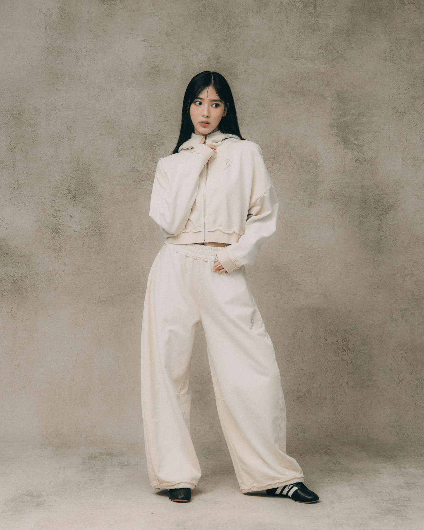 GROCERY FADED WASHED CROPPED ZIP UP HOODIE/ WASHED CREAM - GROGROCERY