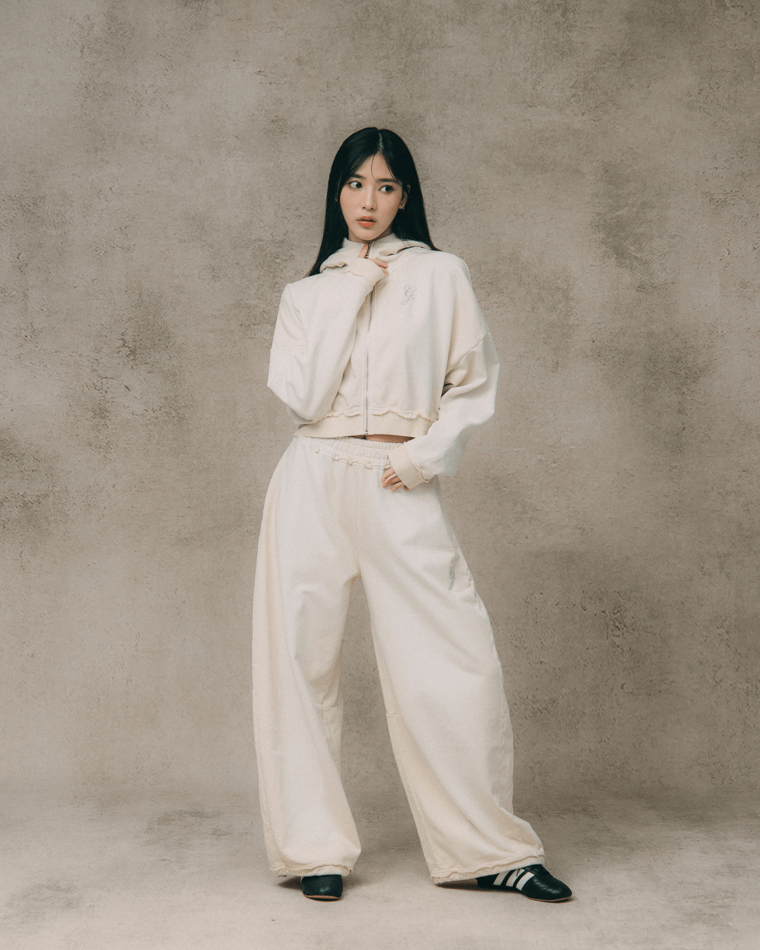 GROCERY FADED WASHED CROPPED ZIP UP HOODIE/ WASHED CREAM - GROGROCERY