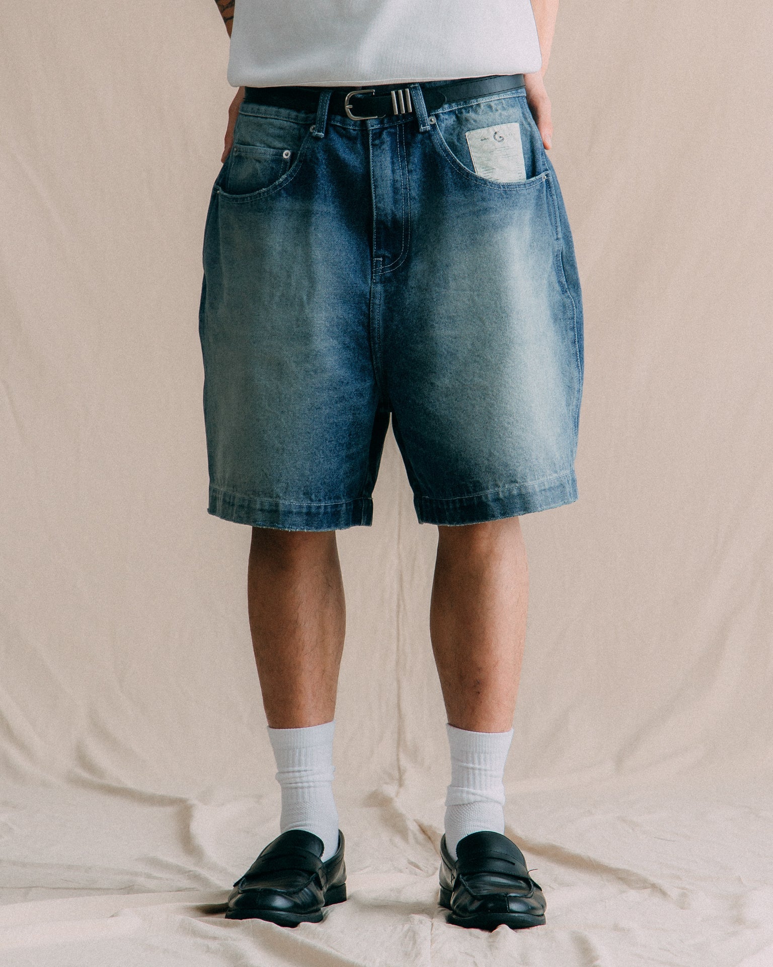 GROCERY G LOGO WASHED DENIM SHORTS/ FADED BLUE - GROGROCERY