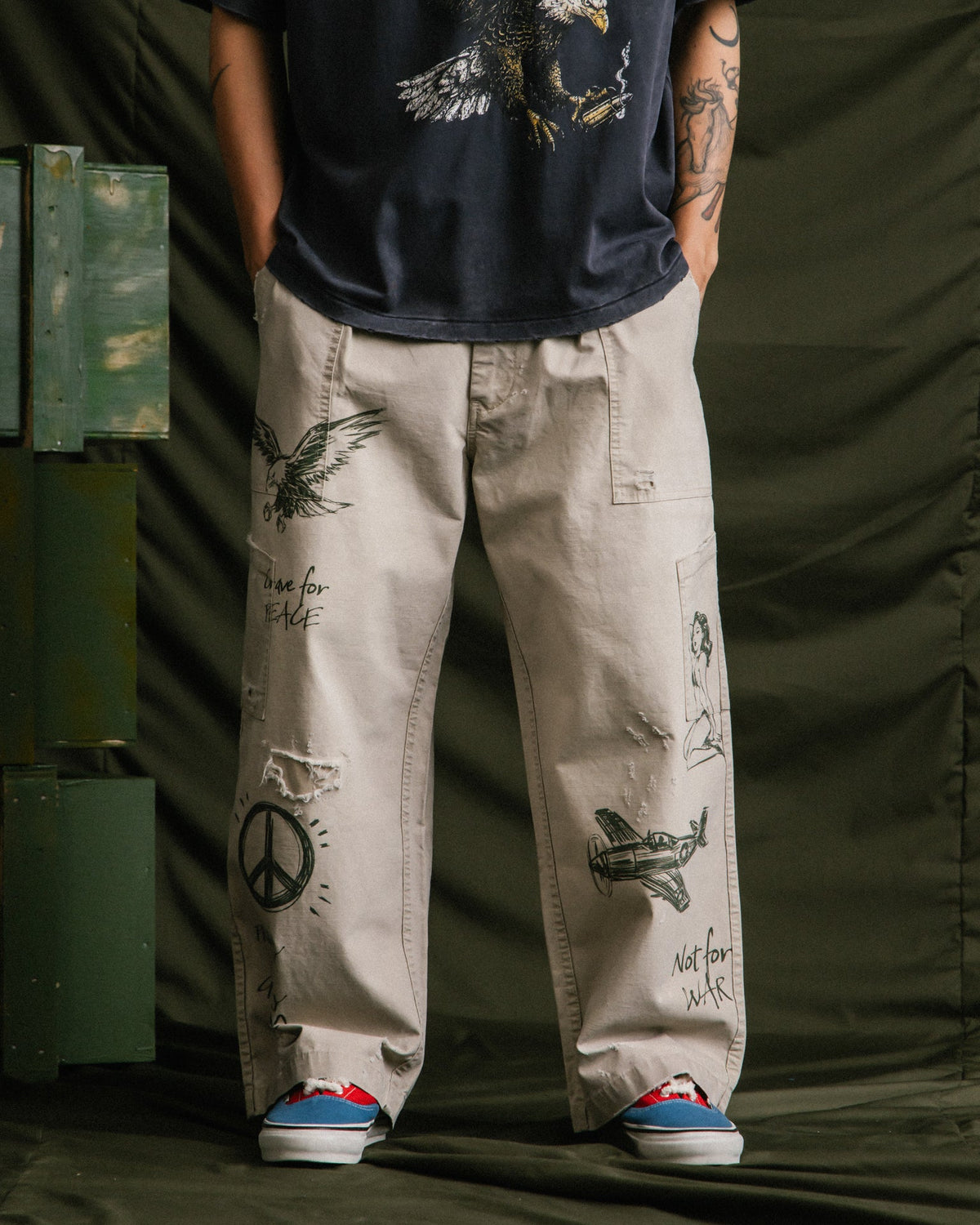 GROCERY HAND DRAWN GRAPHIC WASHED WIDE CHINO PANTS/ BEIGE - GROGROCERY