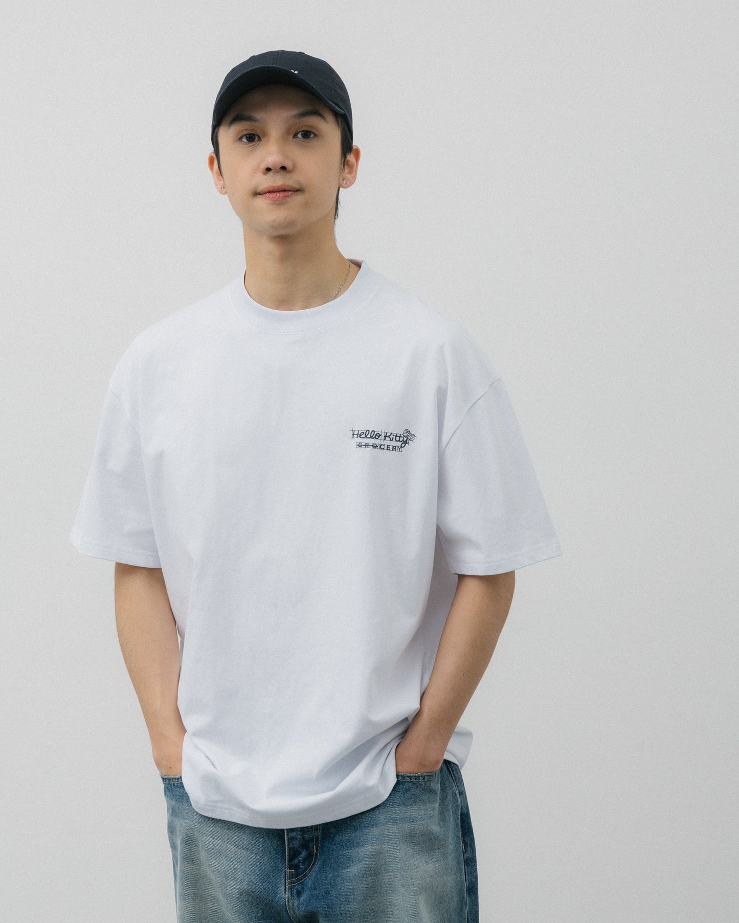 GROCERY | HELLO KITTY LOVE GARDEN GRAPHIC TEE/ WHITE - GROGROCERY