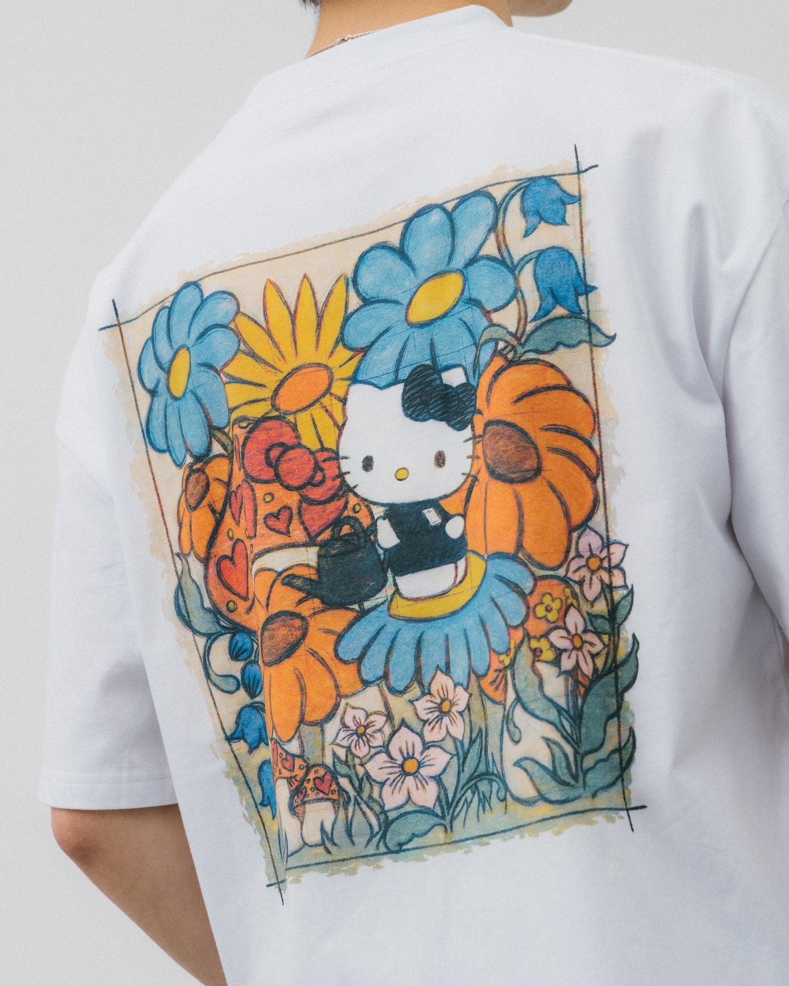 GROCERY | HELLO KITTY LOVE GARDEN GRAPHIC TEE/ WHITE - GROGROCERY