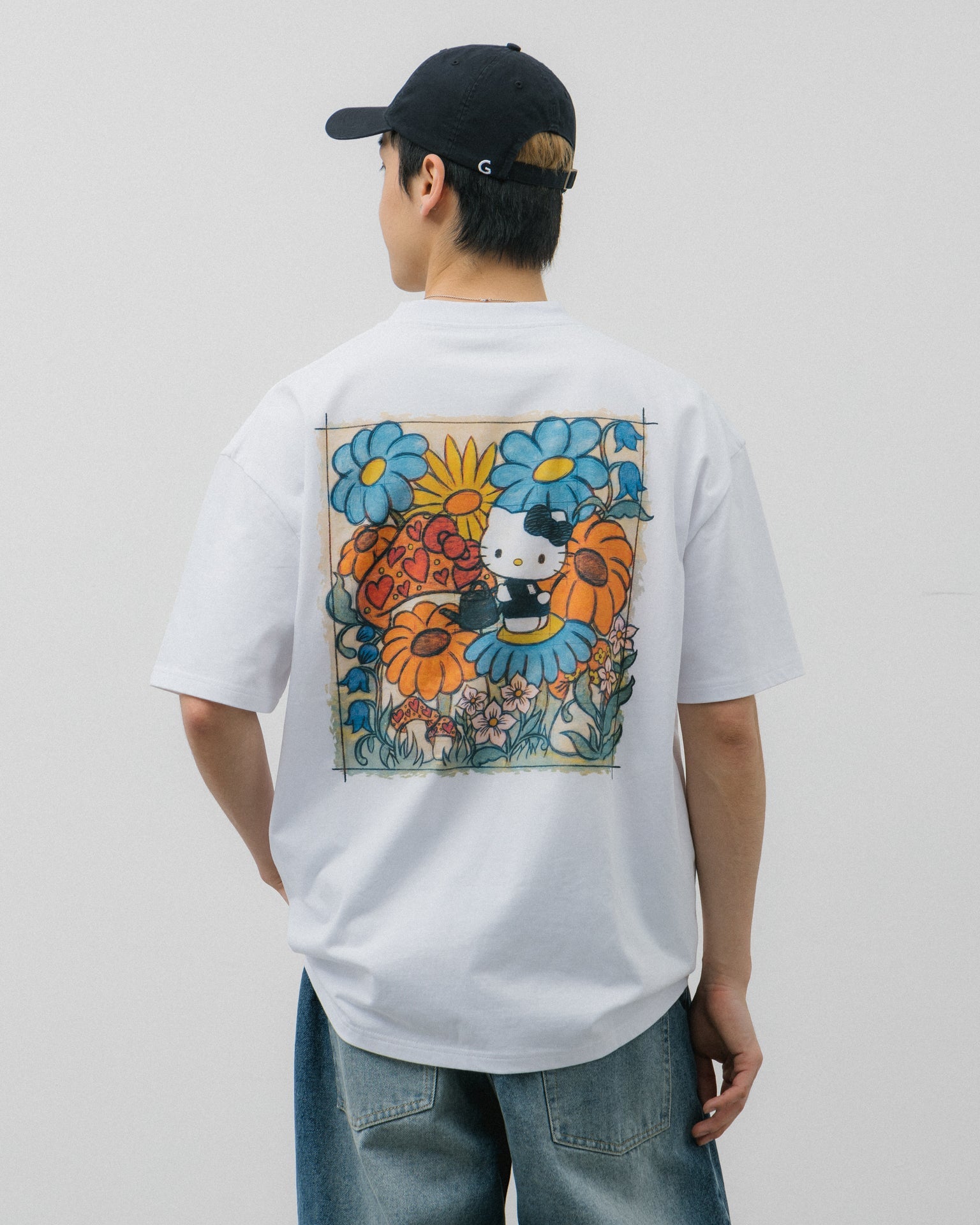 GROCERY | HELLO KITTY LOVE GARDEN GRAPHIC TEE/ WHITE - GROGROCERY