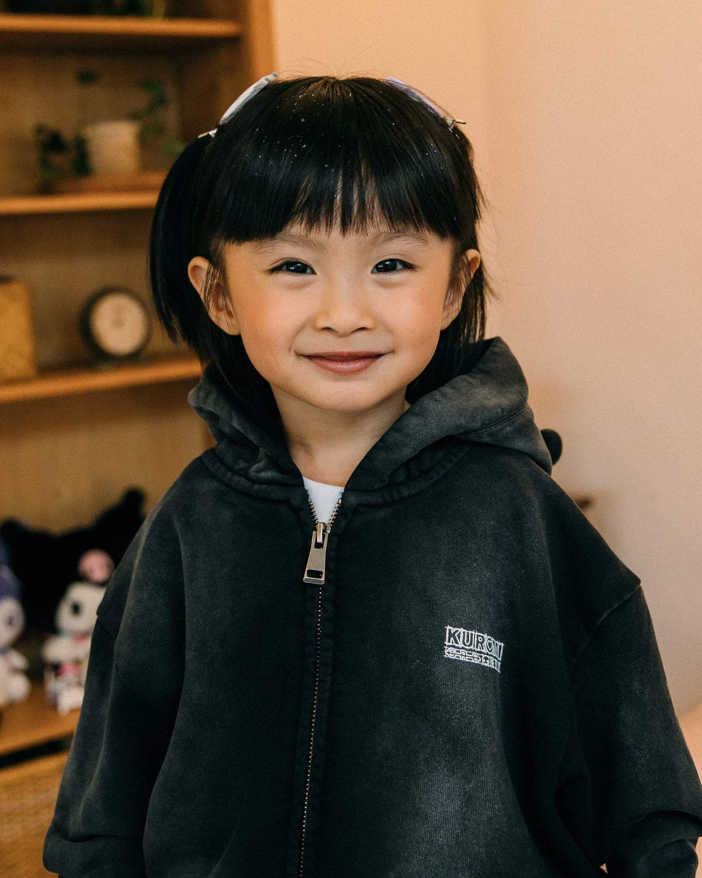 GROCERY | KUROMI KIDS SKETCH KUROMI WASHED GRAPHIC ZIP UP HOODIE/ WASHED BLACK - GROGROCERY