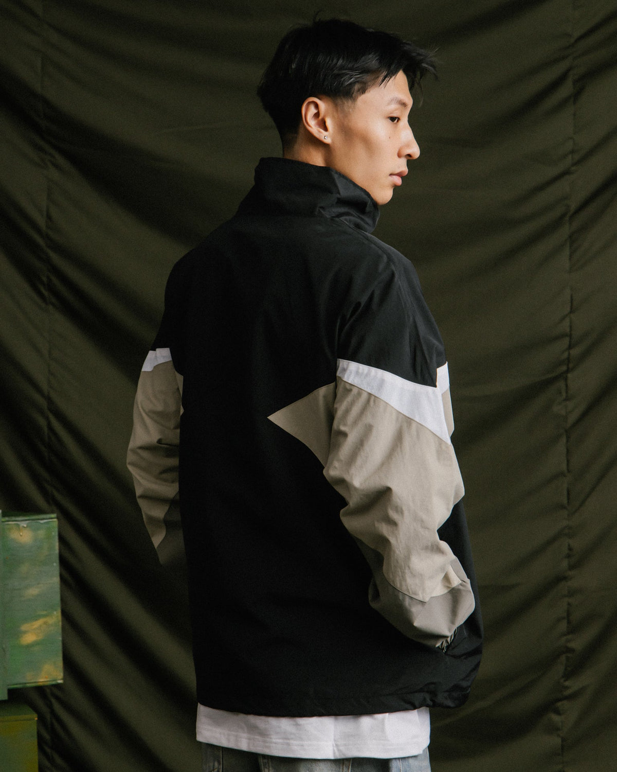 GROCERY NYLON PANEL HALF ZIP WINDBREAKER/ SAND - GROGROCERY
