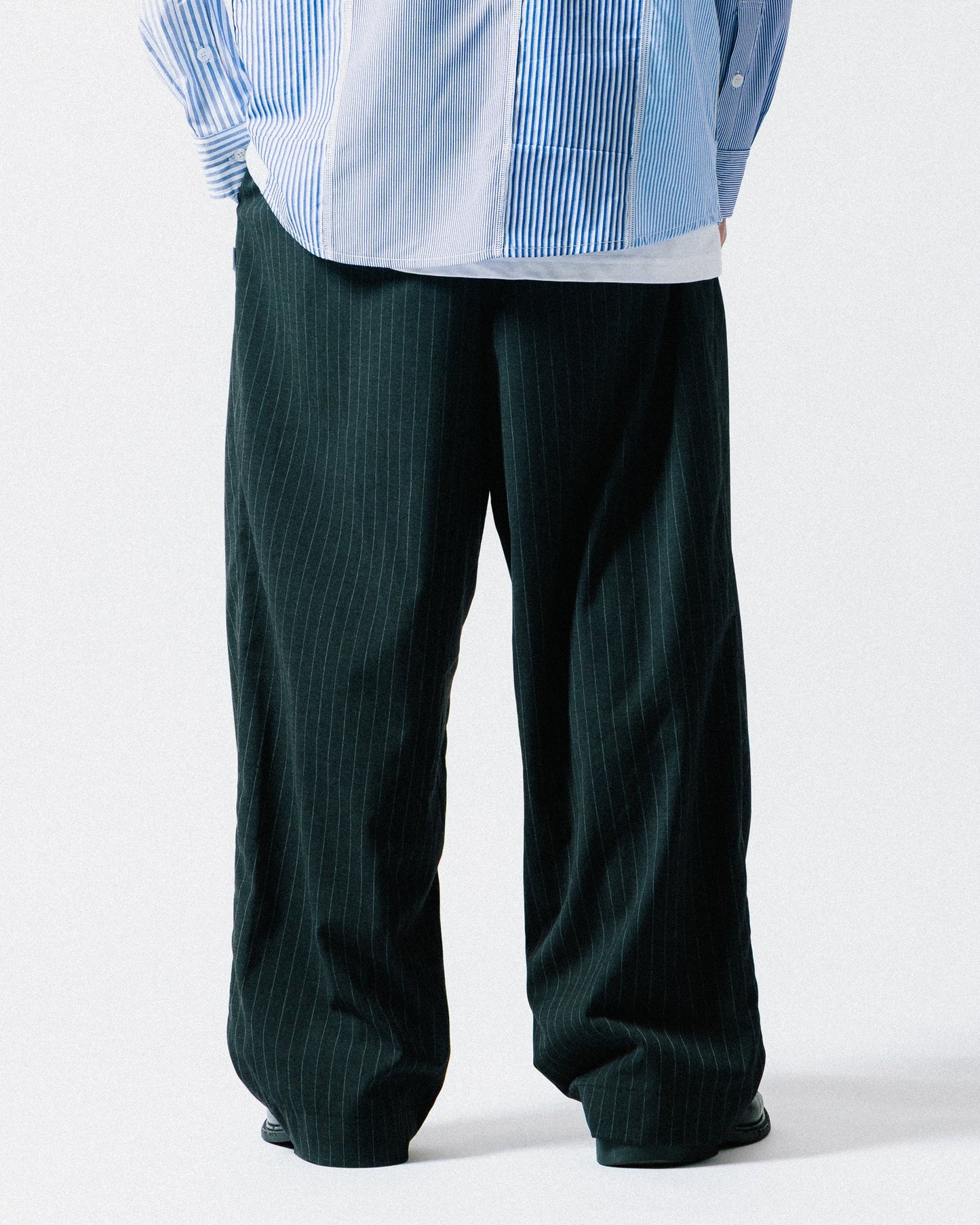 GROCERY PLEATED STRIPE COMFY EVERYDAY PANTS/ DARK GREY - GROGROCERY