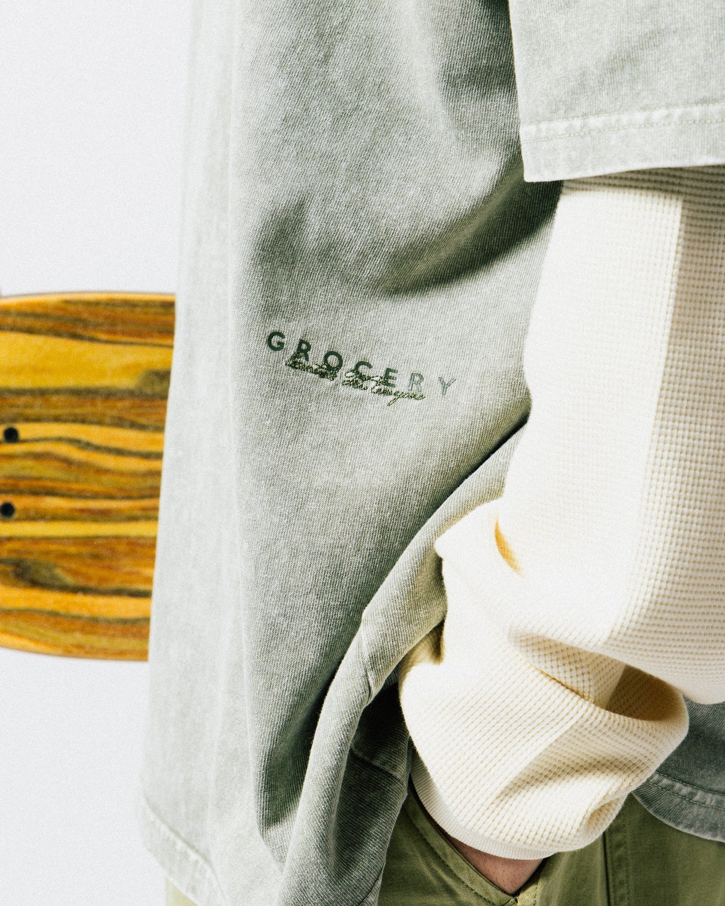 GROCERY SMALL LOGO WASHED TEE/ GREY OLIVE - GROGROCERY