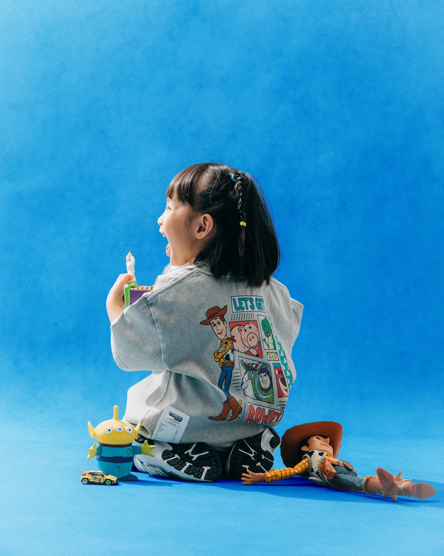 GROCERY | TARMAC | TOY STORY SNOW WASHED LET'S GET ROWDY KIDS GRAPHIC TEE/ WASHED GREY - GROGROCERY