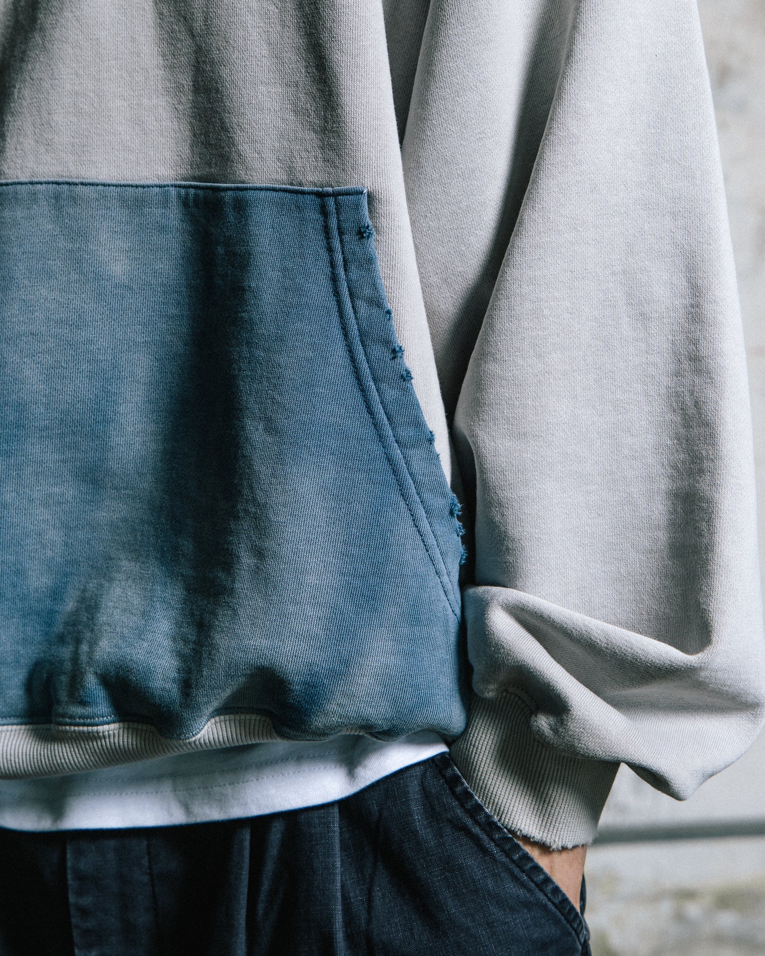 GROCERY TWO TONE BUTTON NECK WASHED HOODIE/ GREY & TEAL - GROGROCERY