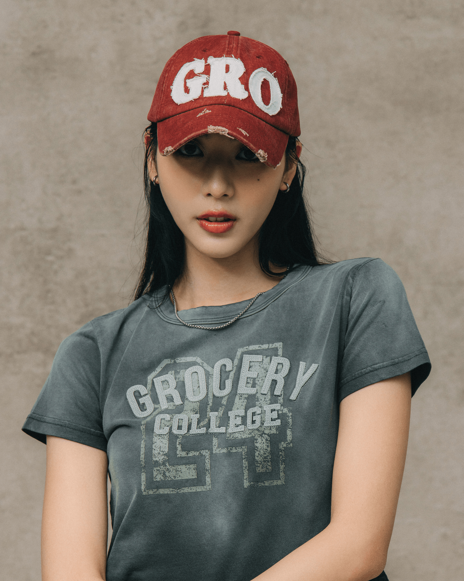 GROCERY WASHED COLLEGE BABY TEE/ FADED GREY - GROGROCERY