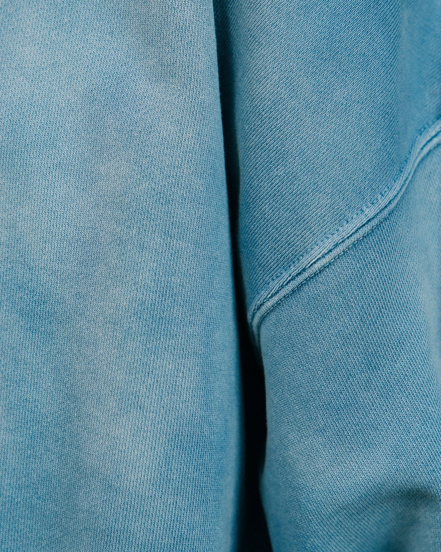 GROCERY WASHED COLLEGE LOGO CREWNECK SWEATER/ FADED BLUE - GROGROCERY