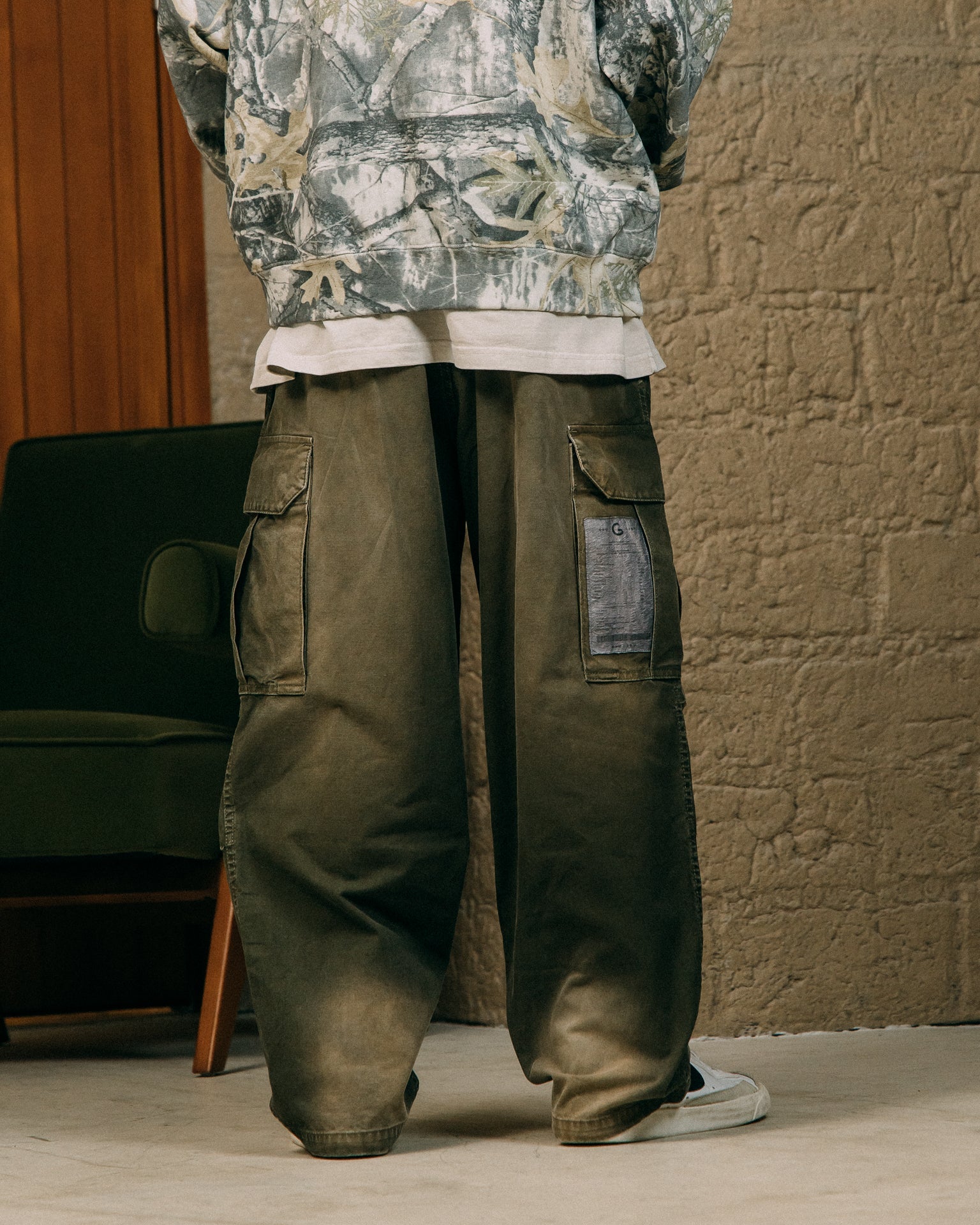 GROCERY WASHED WIDE CARGO PANTS/ FADED DARK OLIVE - GROGROCERY
