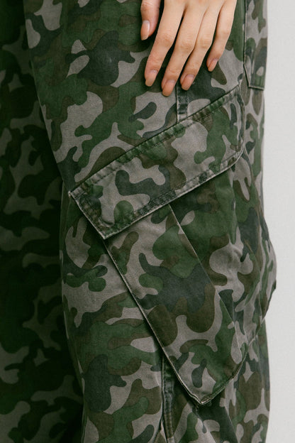 GROCERY WASHED WIDE LEG CARGO PANTS/ CAMO - GROGROCERY