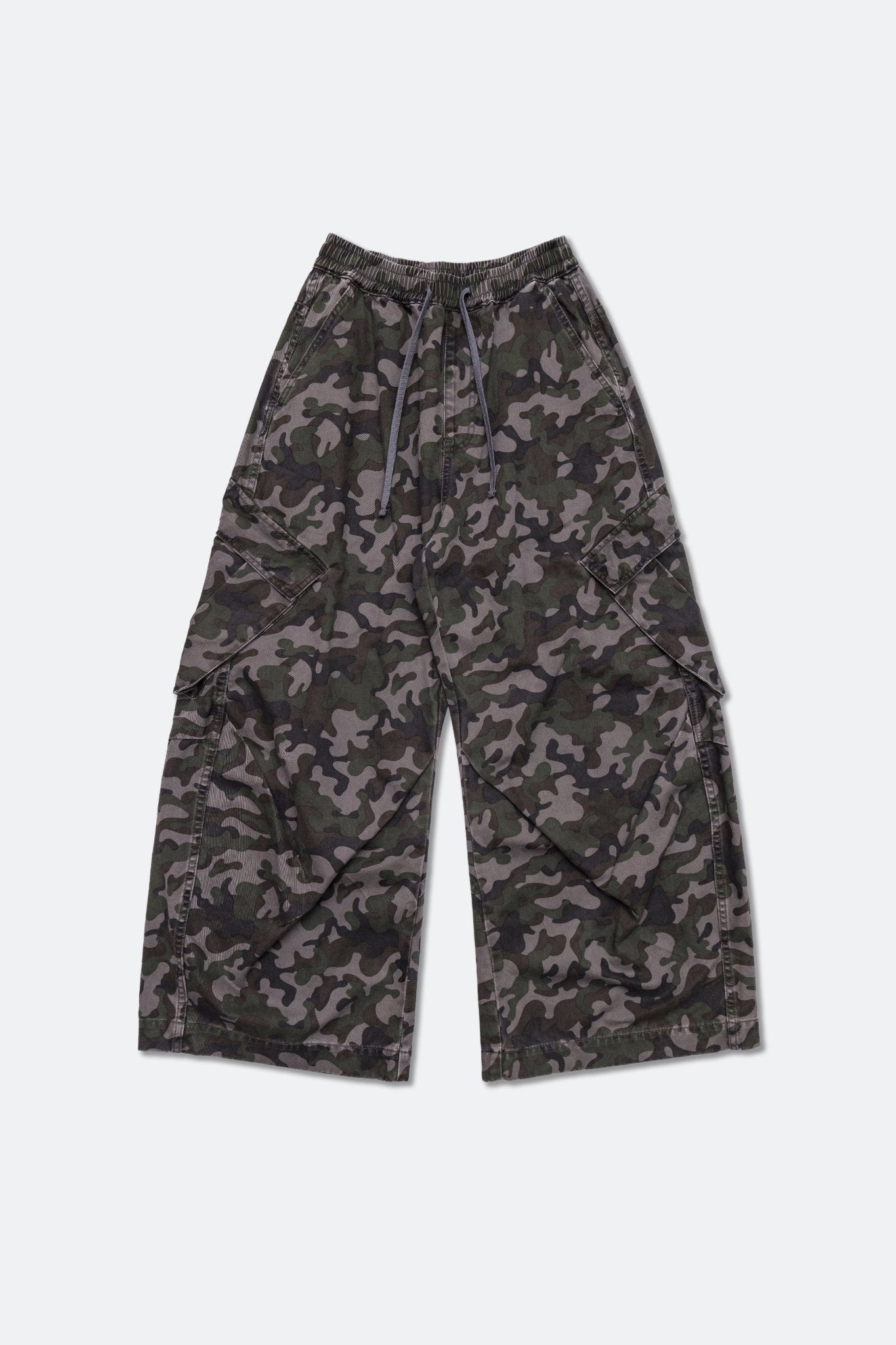 GROCERY WASHED WIDE LEG CARGO PANTS/ CAMO - GROGROCERY