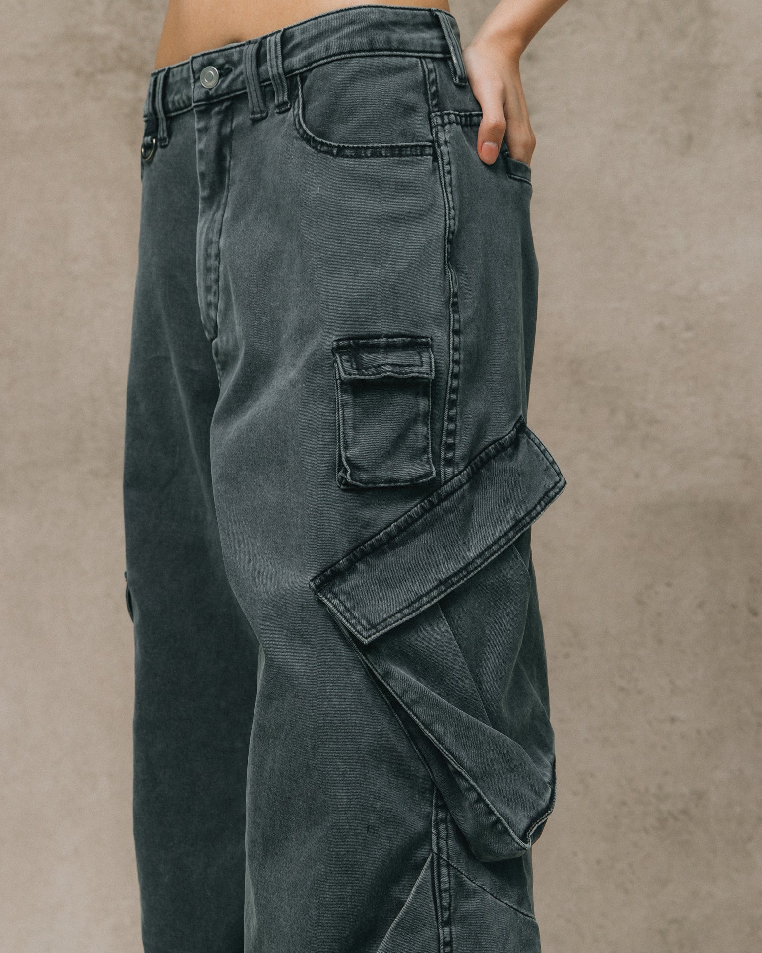 GROCERY WASHED WIDE LEG CARGO PANTS/ STONE - GROGROCERY