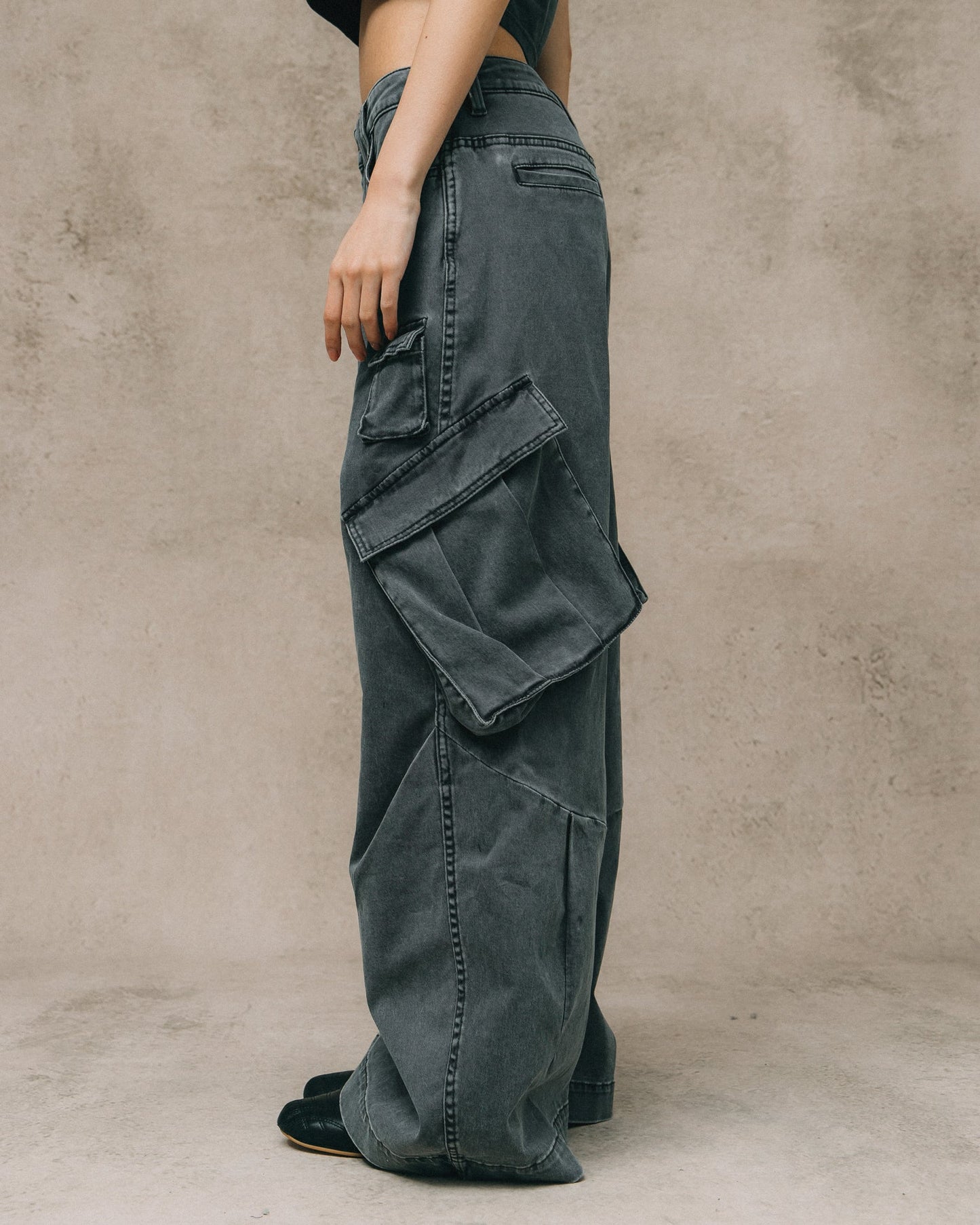 GROCERY WASHED WIDE LEG CARGO PANTS/ STONE - GROGROCERY