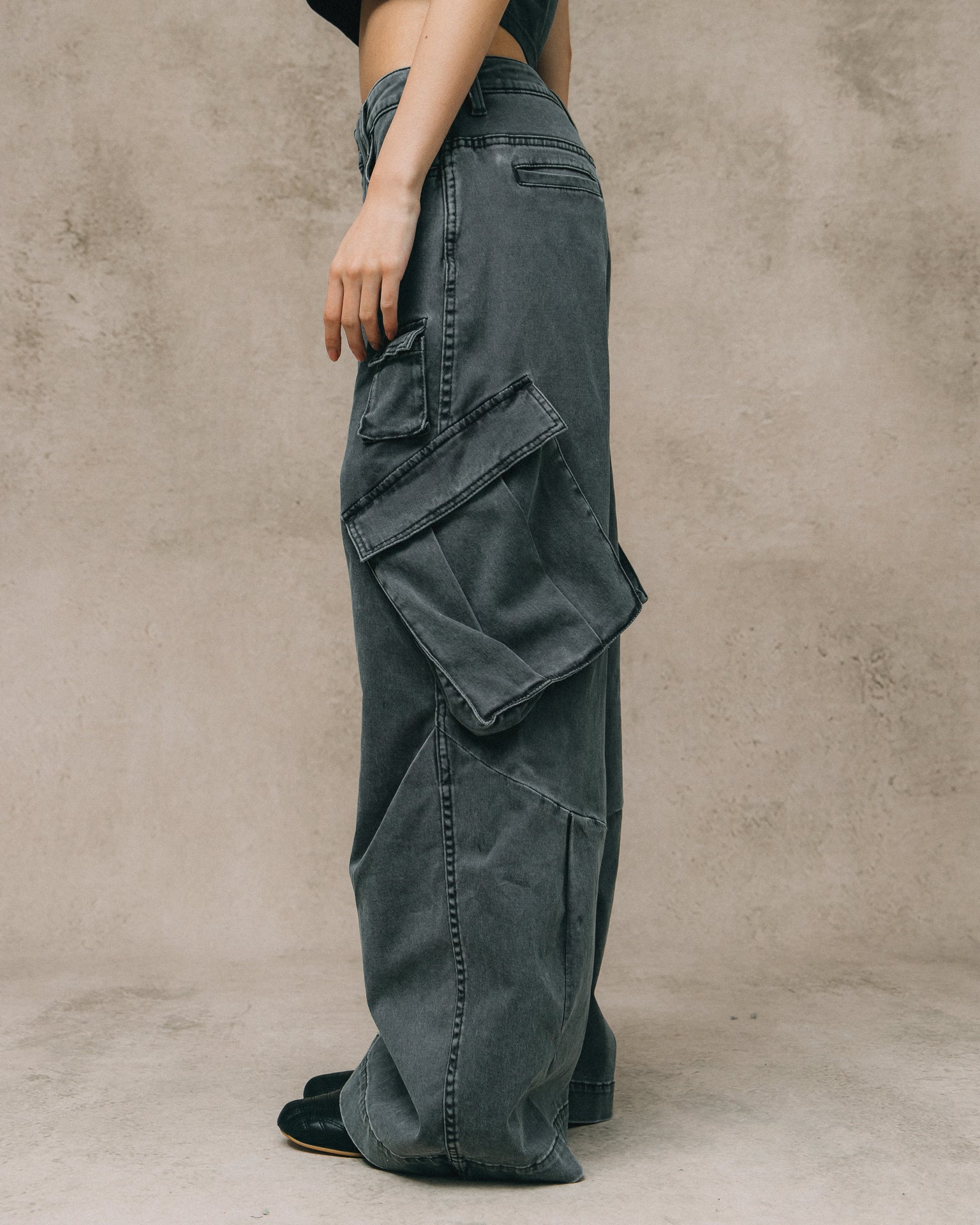 GROCERY WASHED WIDE LEG CARGO PANTS/ STONE - GROGROCERY