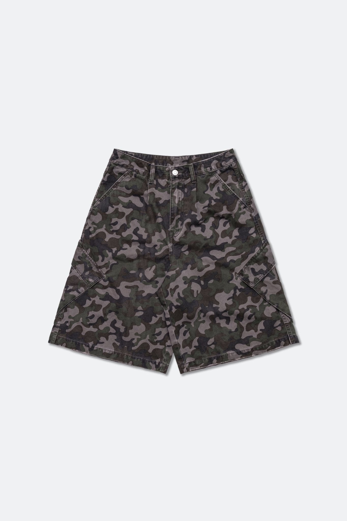 GROCERY WASHED WIDE LEG CARGO SHORTS/ CAMO - GROGROCERY