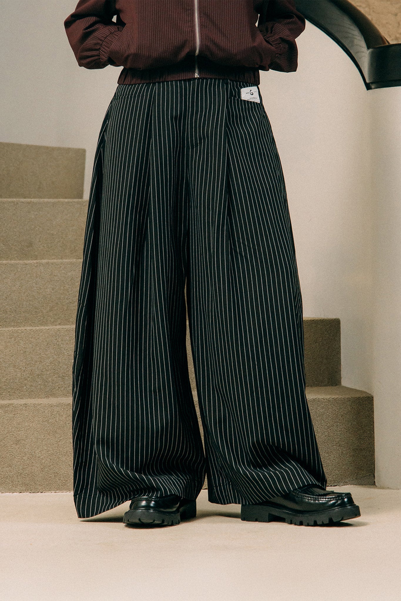 GROCERY WIDE LEG PLEATED STRIPE PANTS/ BLACK - GROGROCERY