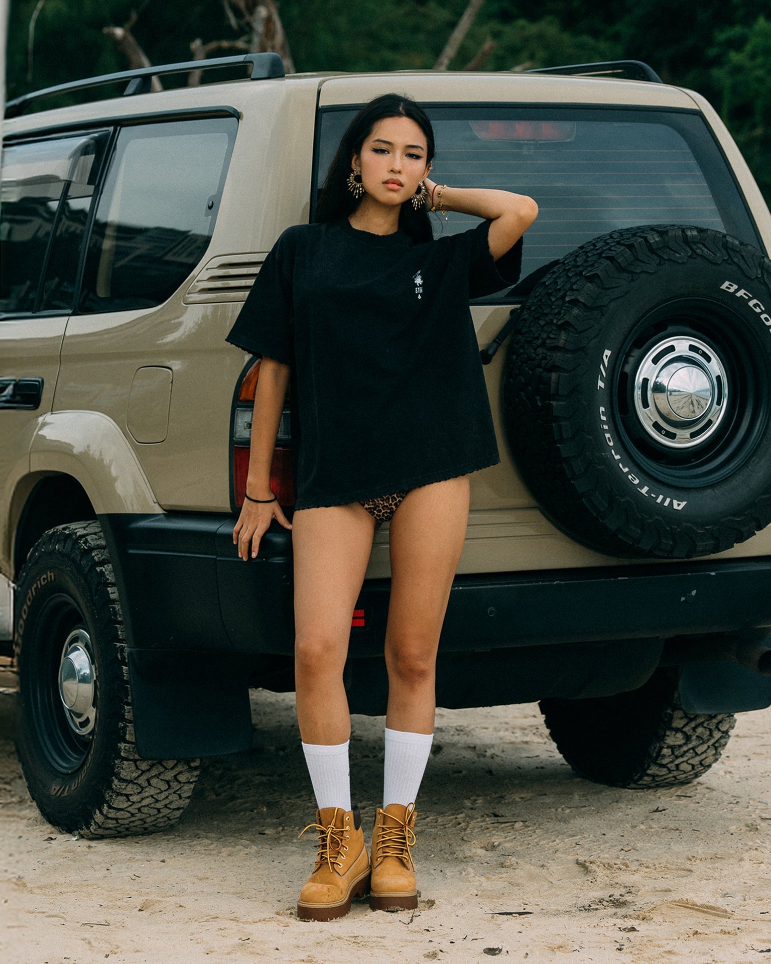 GROCERY x CLUB STUBBORN WASHED AMERICAN GIRL GRAPHIC BOXY TEE/ BLACK - GROGROCERY