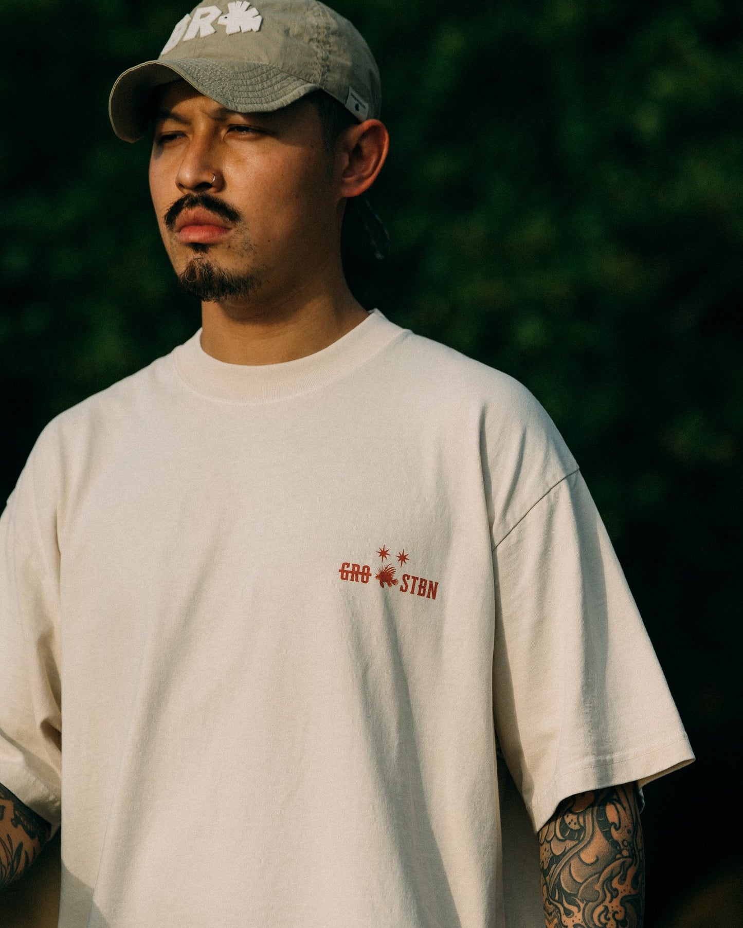 GROCERY x CLUB STUBBORN WASHED LION FISH GRAPHIC BOXY TEE/ CREAM - GROGROCERY