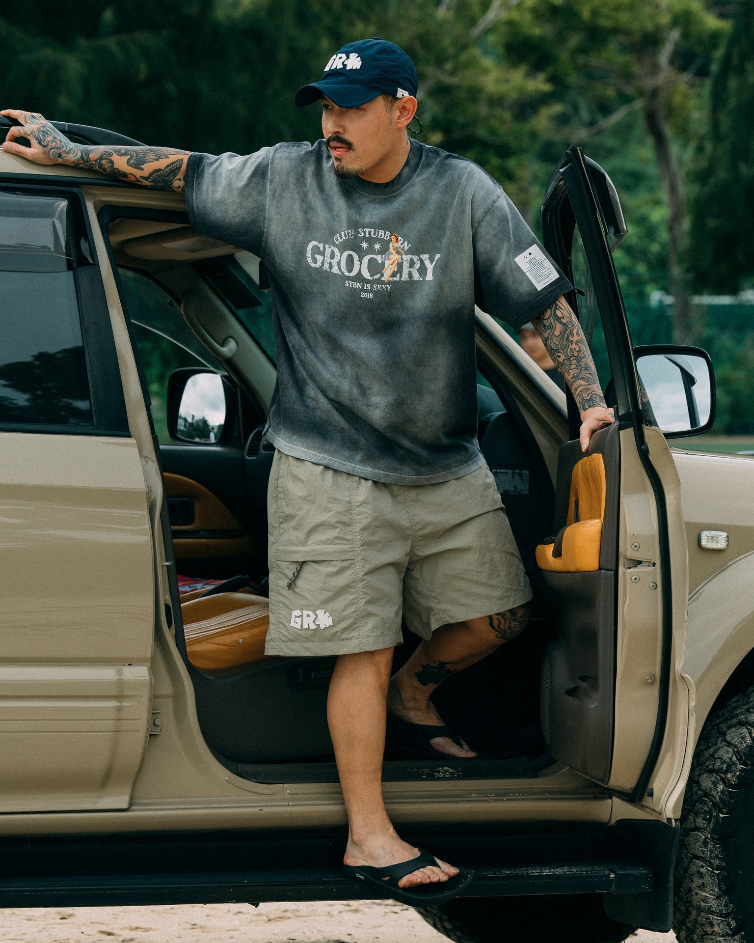 GROCERY x CLUB STUBBORN WASHED LOGO BOXY TEE/ FADED CHARCOAL - GROGROCERY