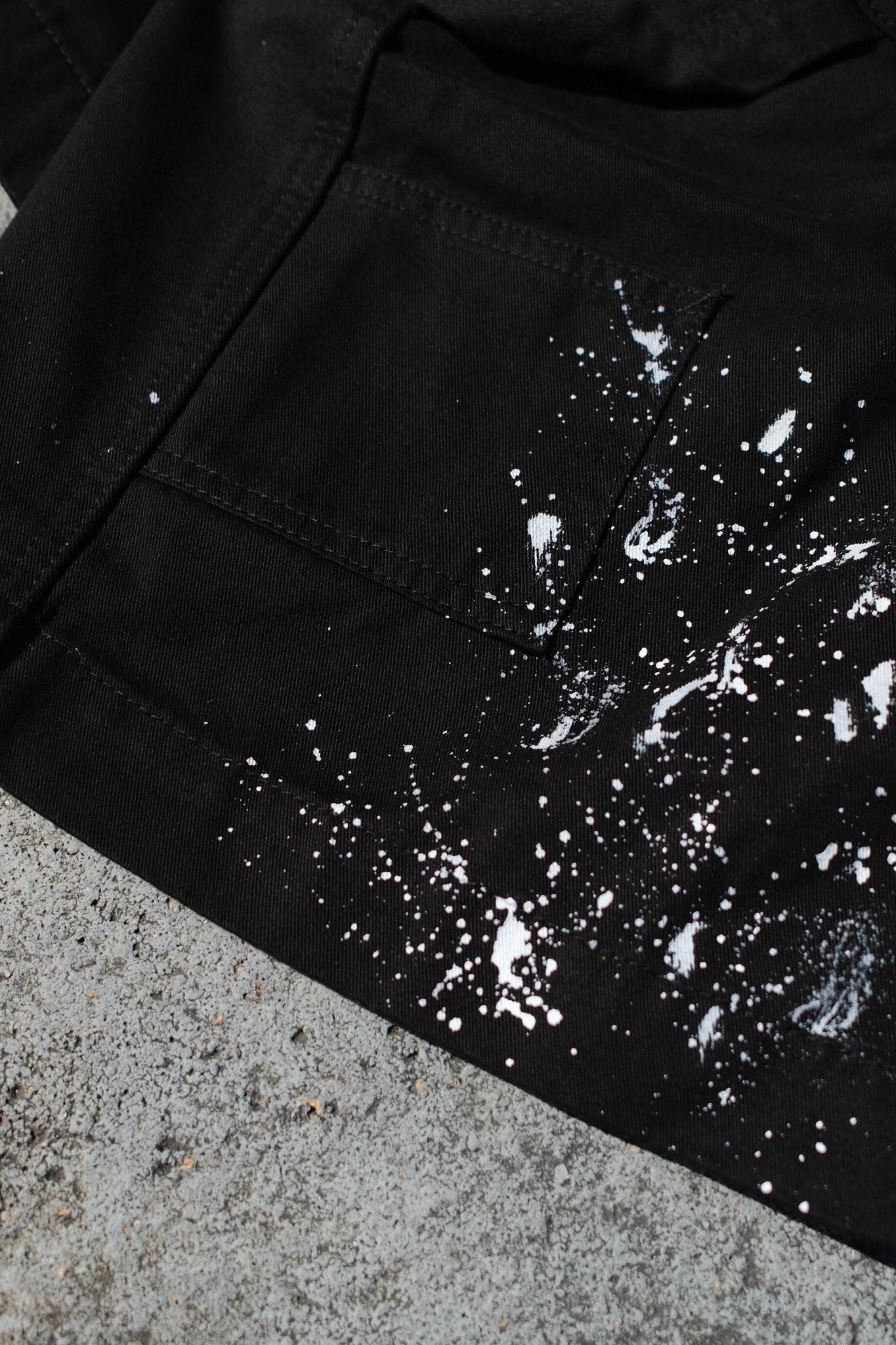 NEEDLESS PAINTING WORKER SHORTS/ BLACK - GROGROCERY