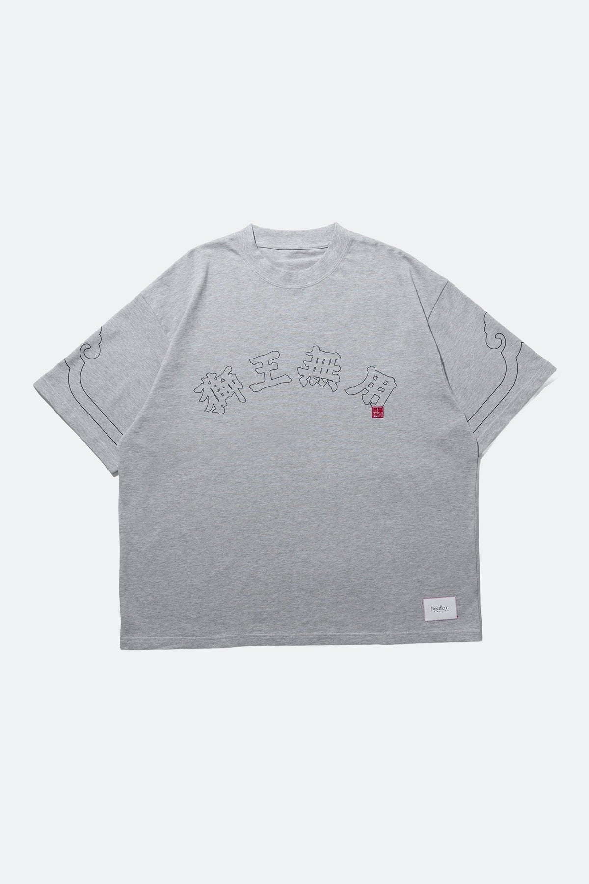 NEEDLESS SS26 CLOUD SIGNATURE TEE/ GREY - GROGROCERY