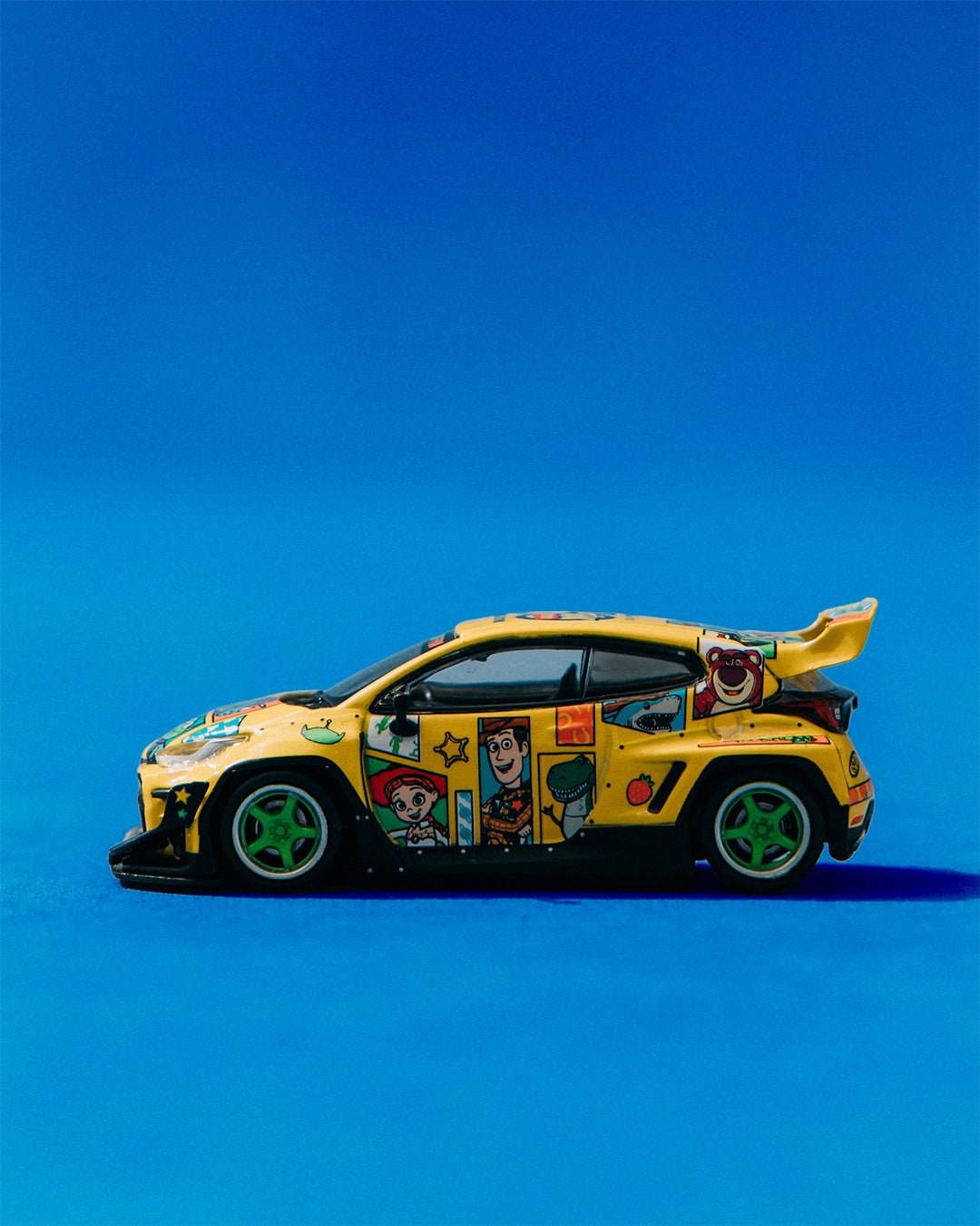 TARMAC WORKS 1/64 PANDEM TOYOTA GR YARIS - TOY STORY - 30th ANNIVERSARY - HOBBY64 - GROGROCERY