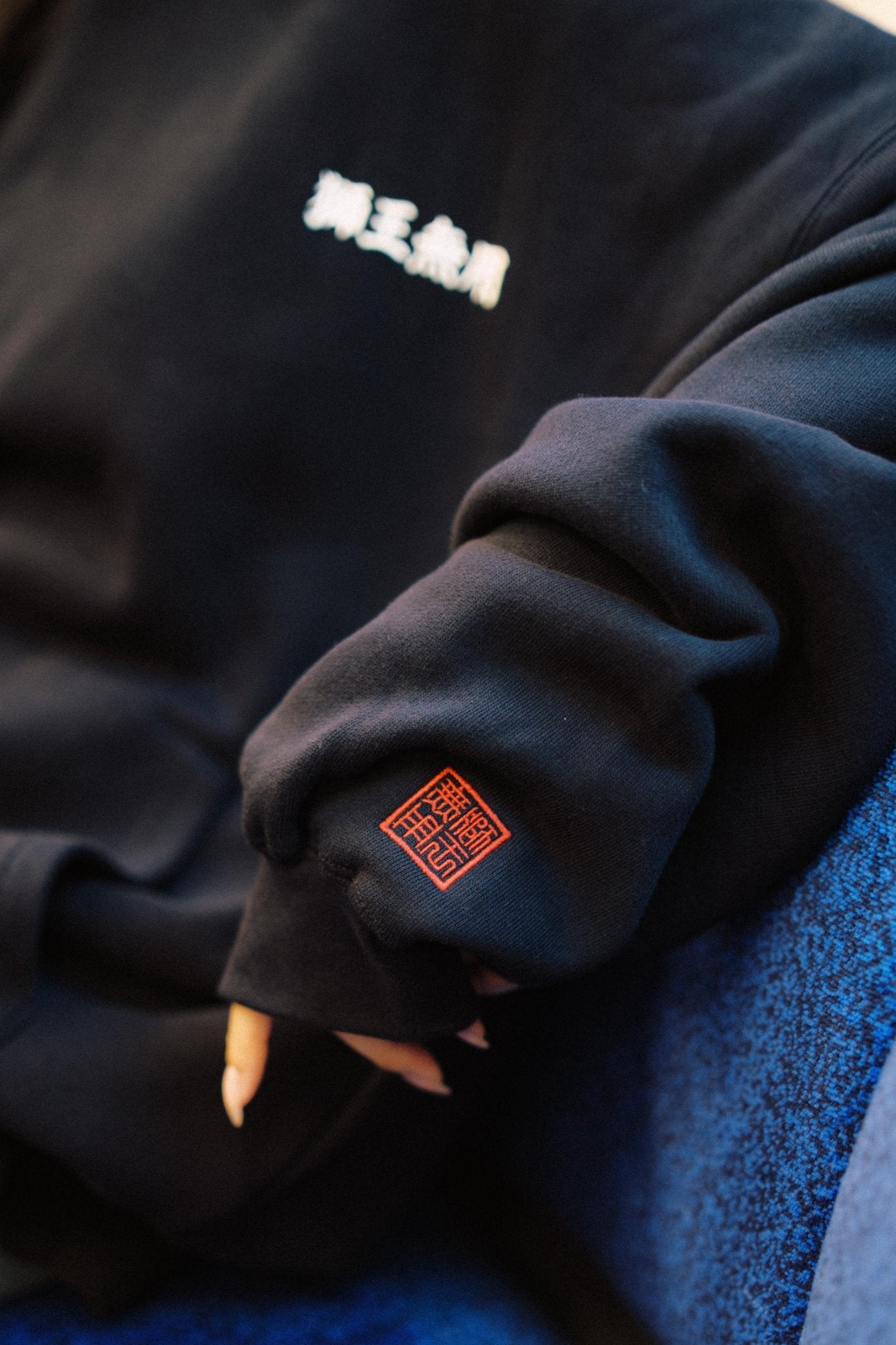 URDU X NEEDLESS DONALD DUCK「旗開得勝」HOODIE/ NAVY - GROGROCERY