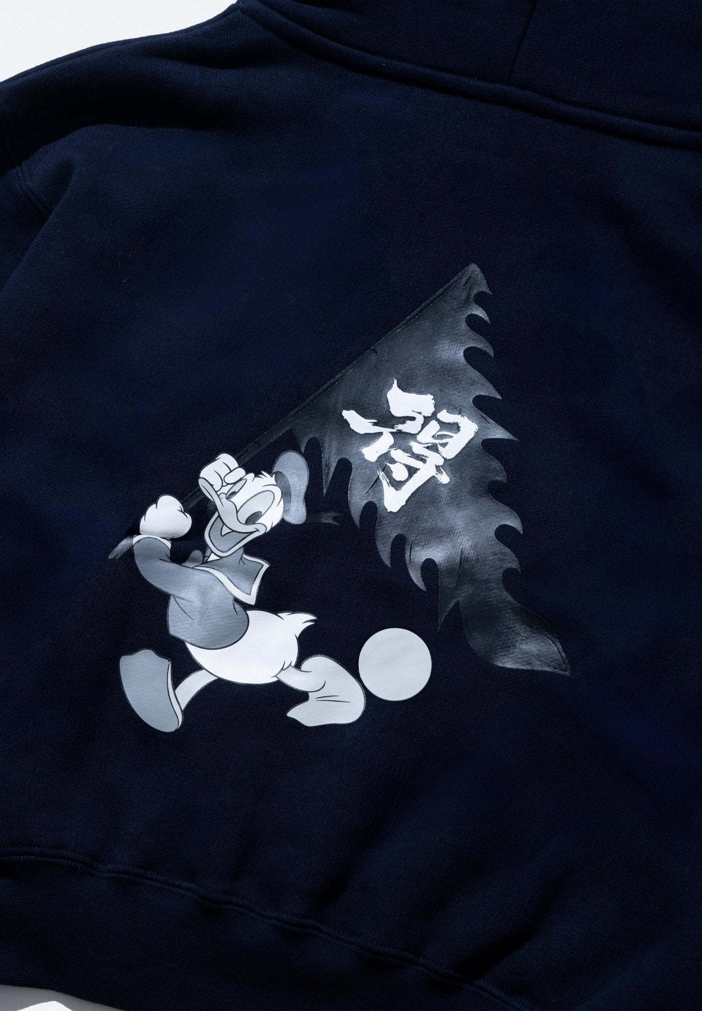 URDU X NEEDLESS DONALD DUCK「旗開得勝」HOODIE/ NAVY - GROGROCERY