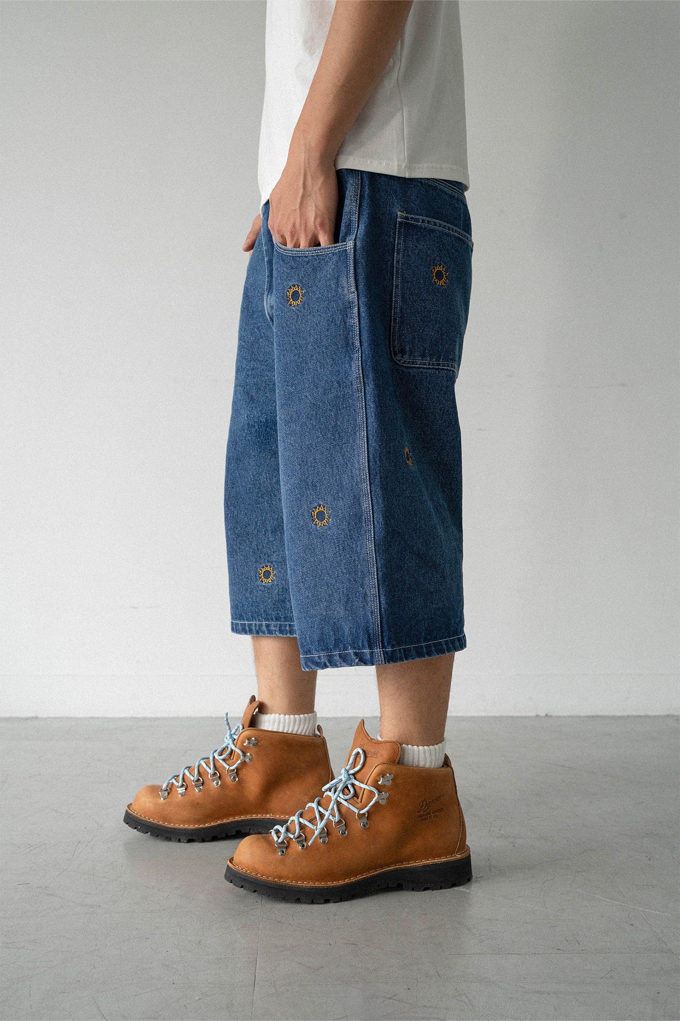 WARM WINTER DAYS SUNS OUT DENIM JORTS/ RINSE BLUE - GROGROCERY
