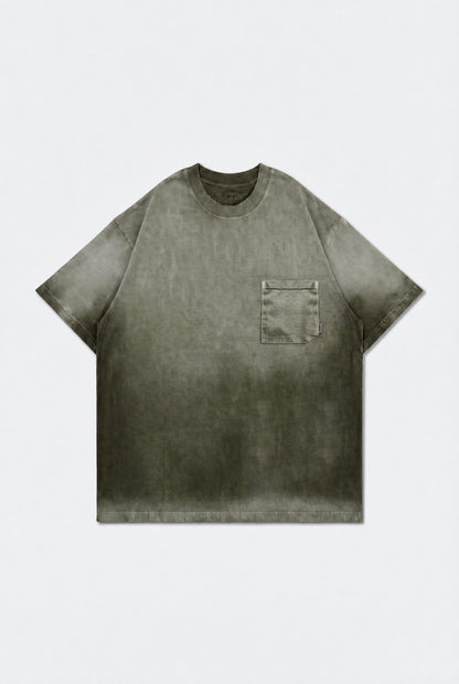 GROCERY WASHED POCKET INVOICE BOXY TEE/ SUN FADE DARK OLIVE