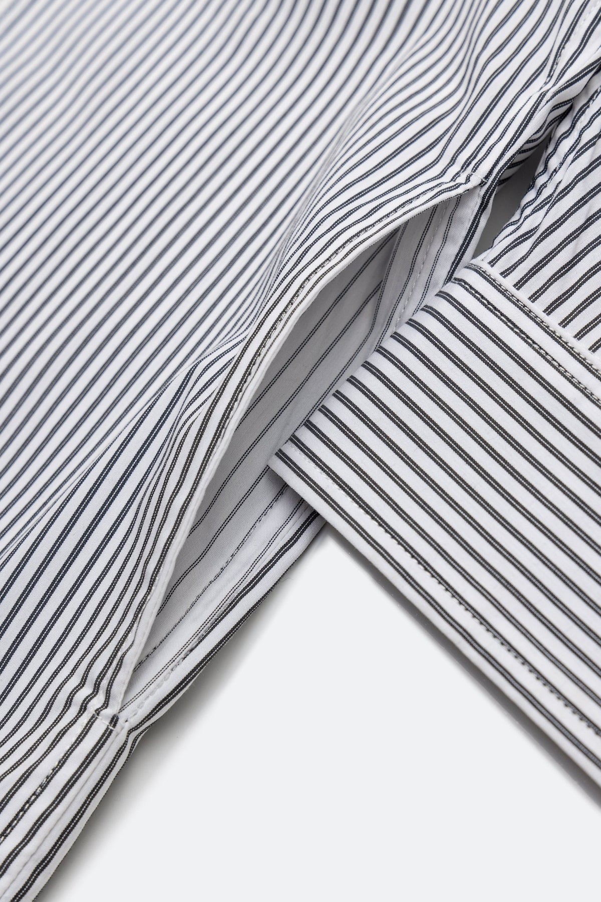 GROCERY ST-017 TWO TONE PATCHWORK STRIPE SHIRT/ WHITE & BLACK - GROGROCERY